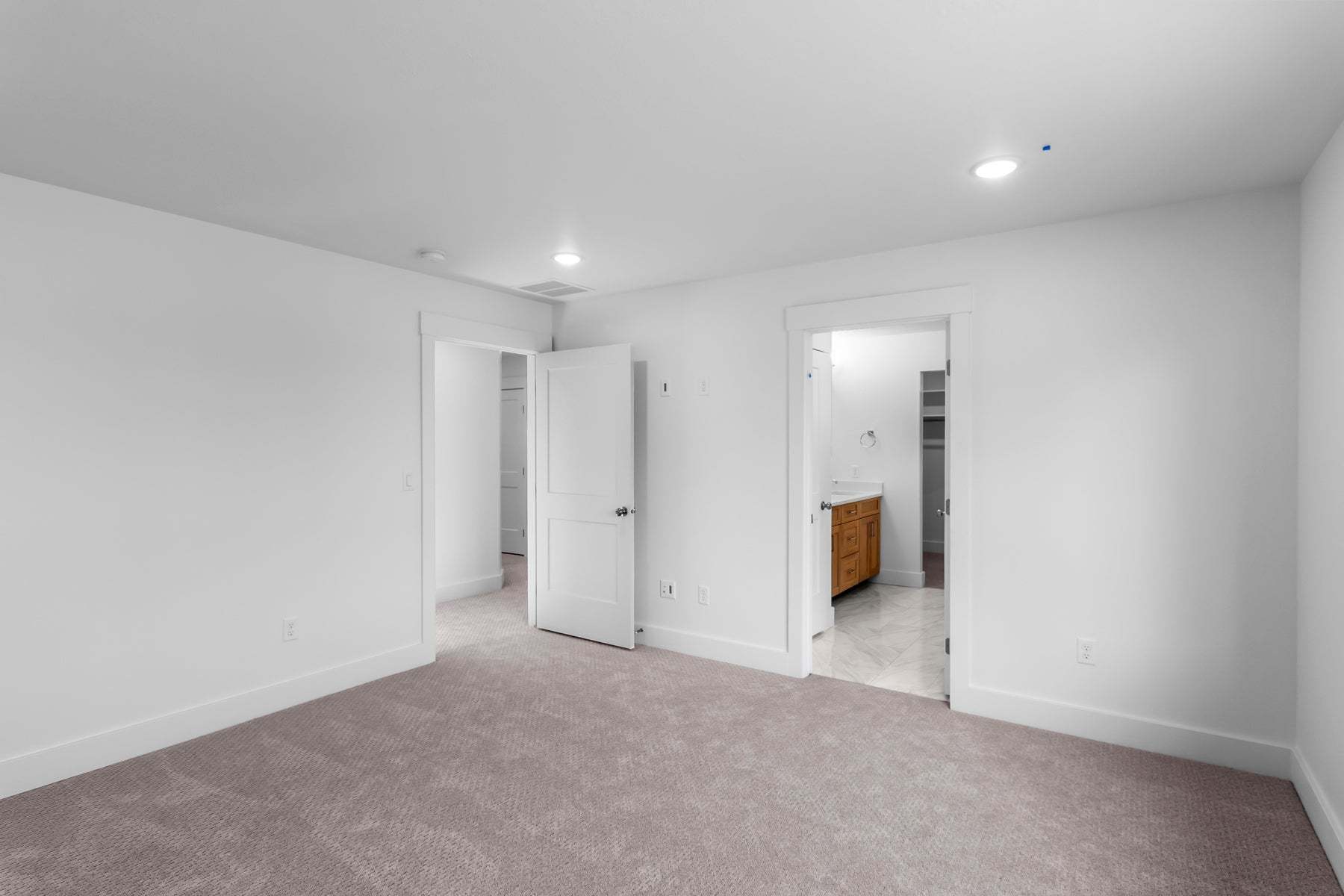 *Finished home photos are representational images only. See sales agent for details.