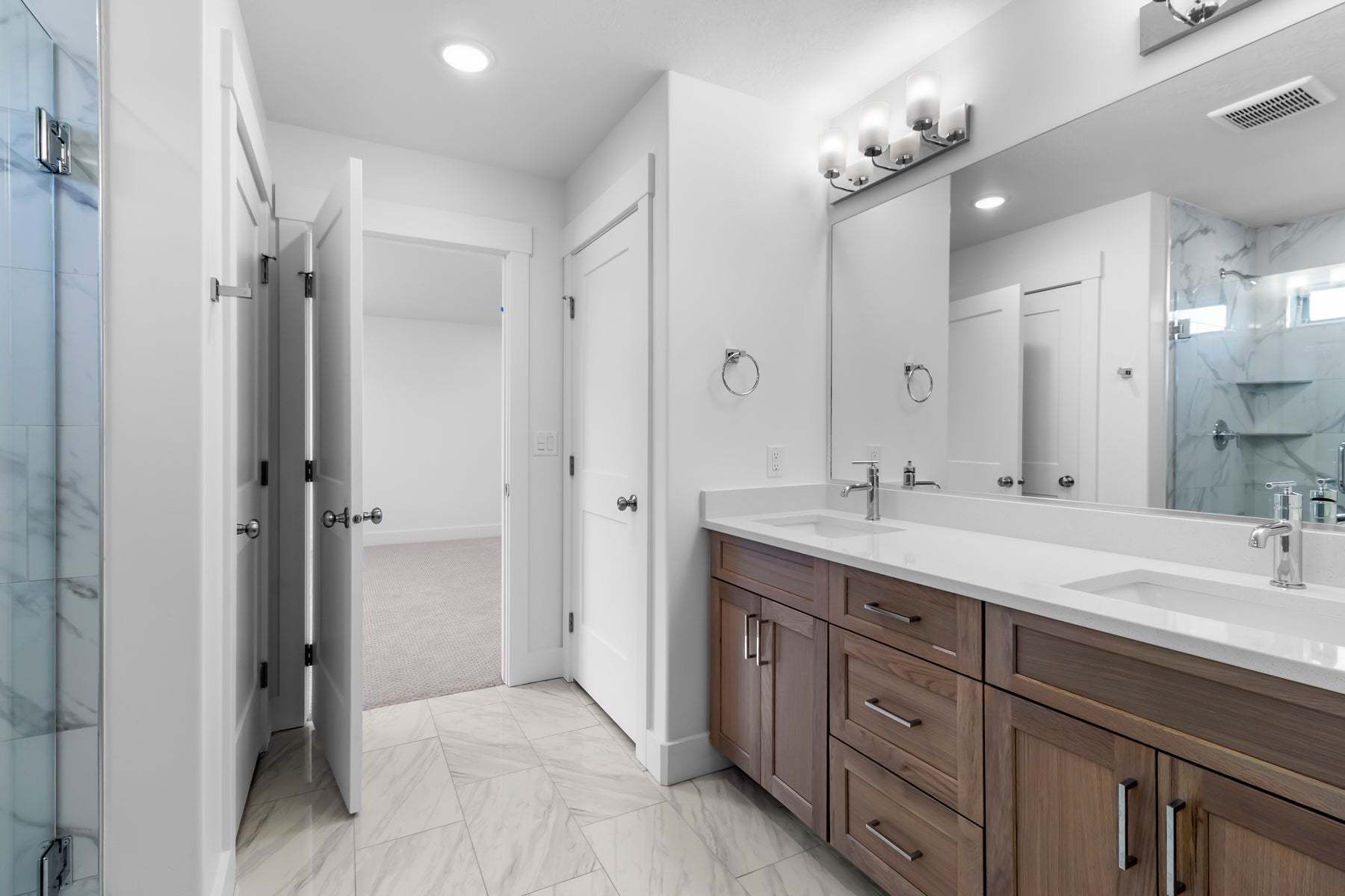 *Finished home photos are representational images only. See sales agent for details.