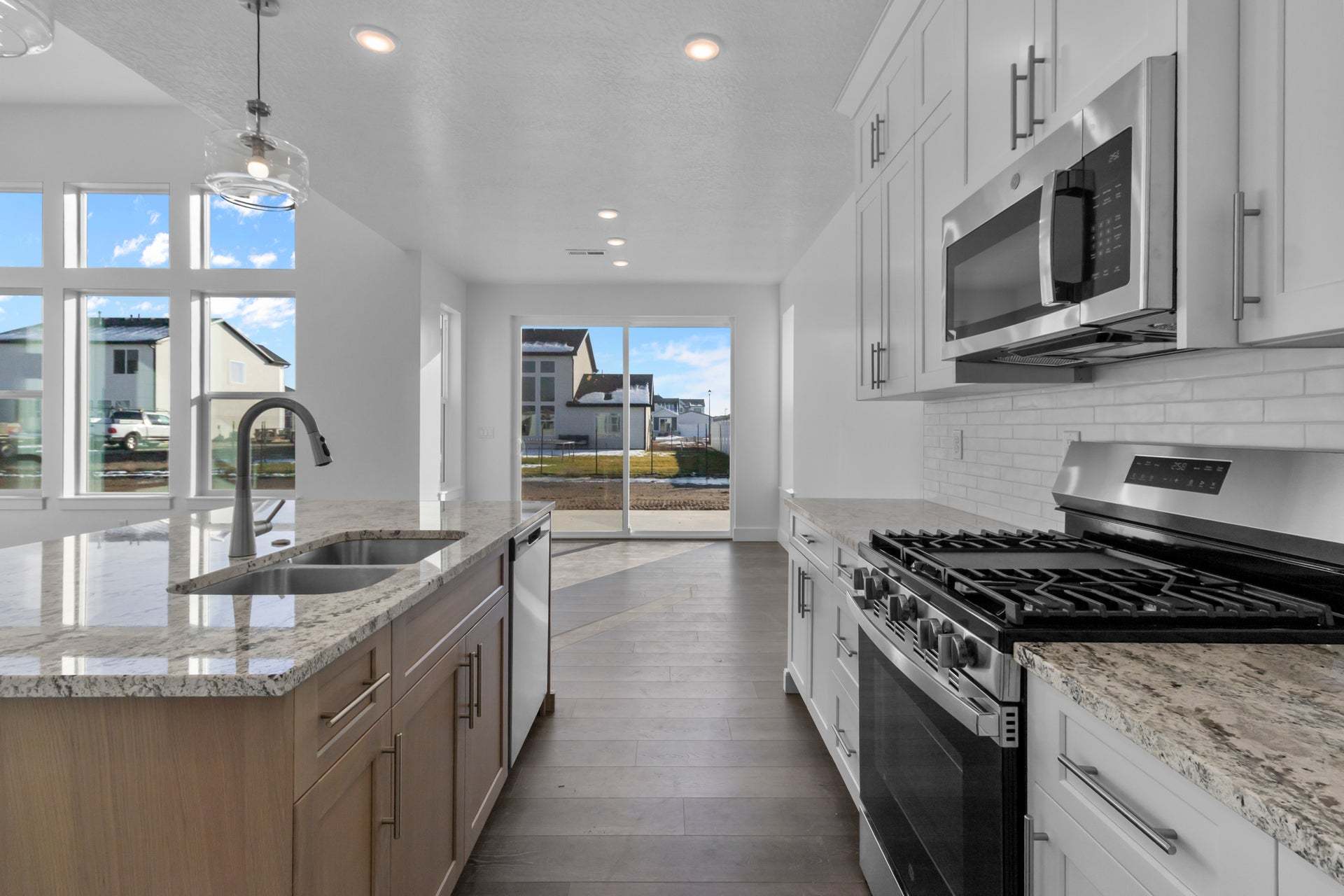 *Finished home photos are representational images only. See sales agent for details.