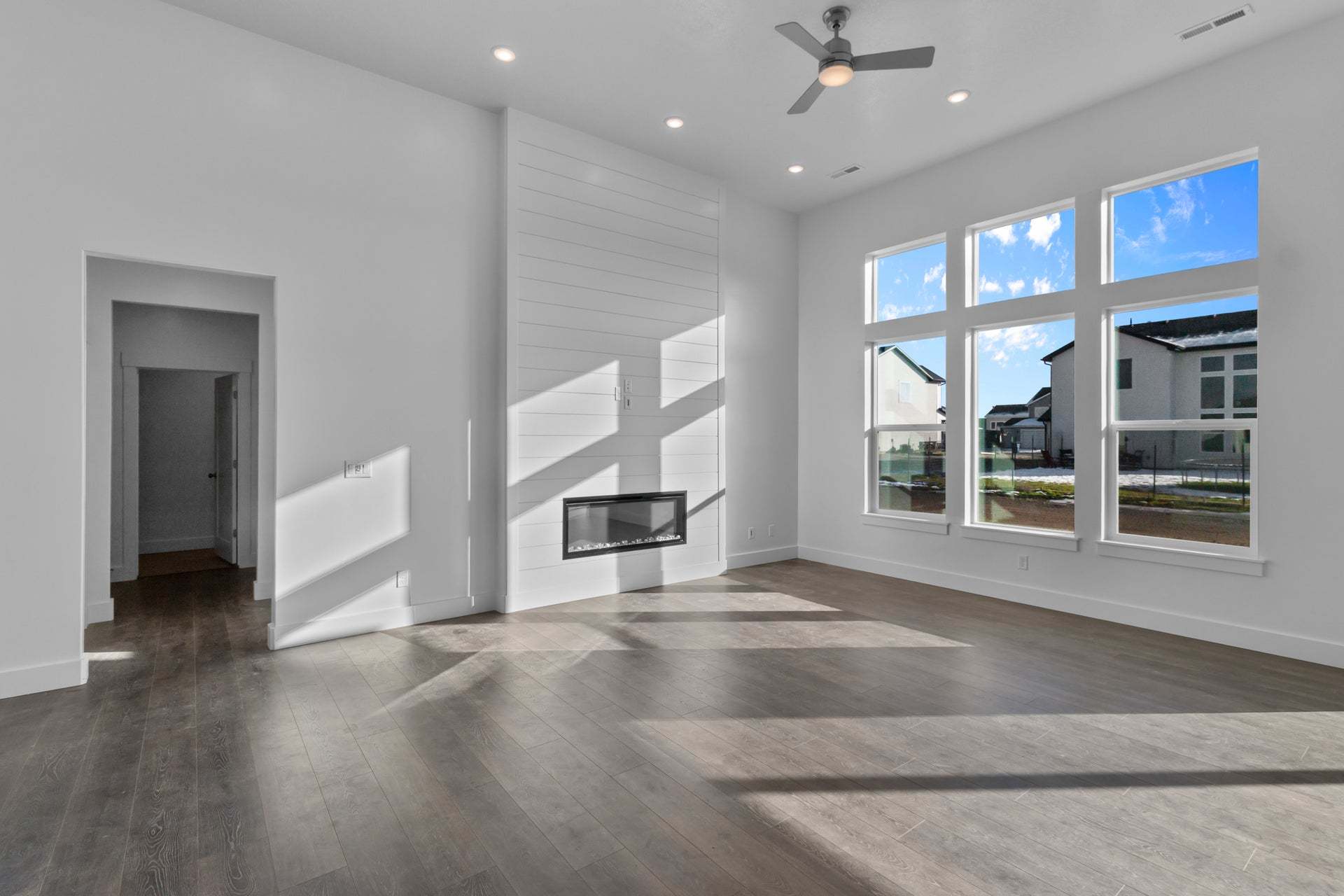 *Finished home photos are representational images only. See sales agent for details.