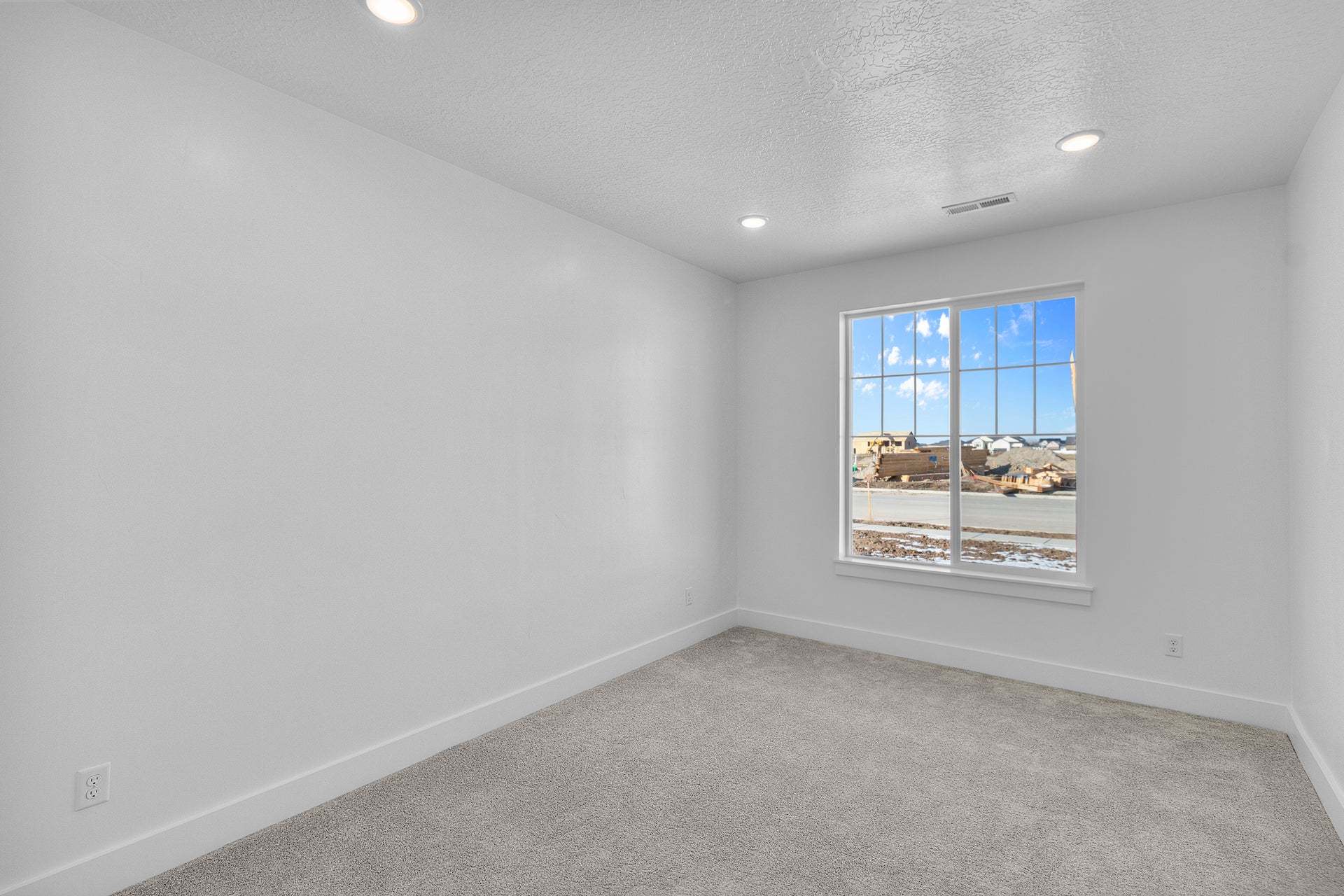 *Finished home photos are representational images only. See sales agent for details.