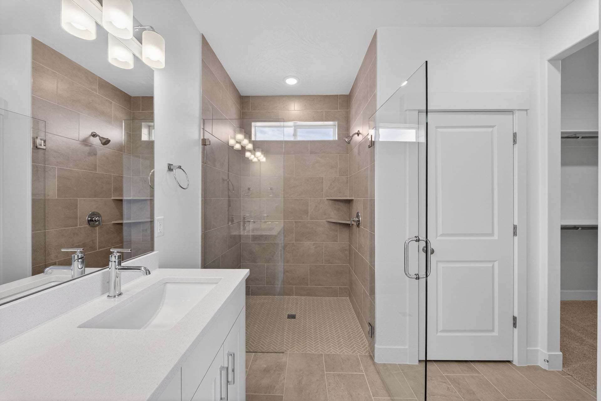 MOVE IN READY! Come see this home today!