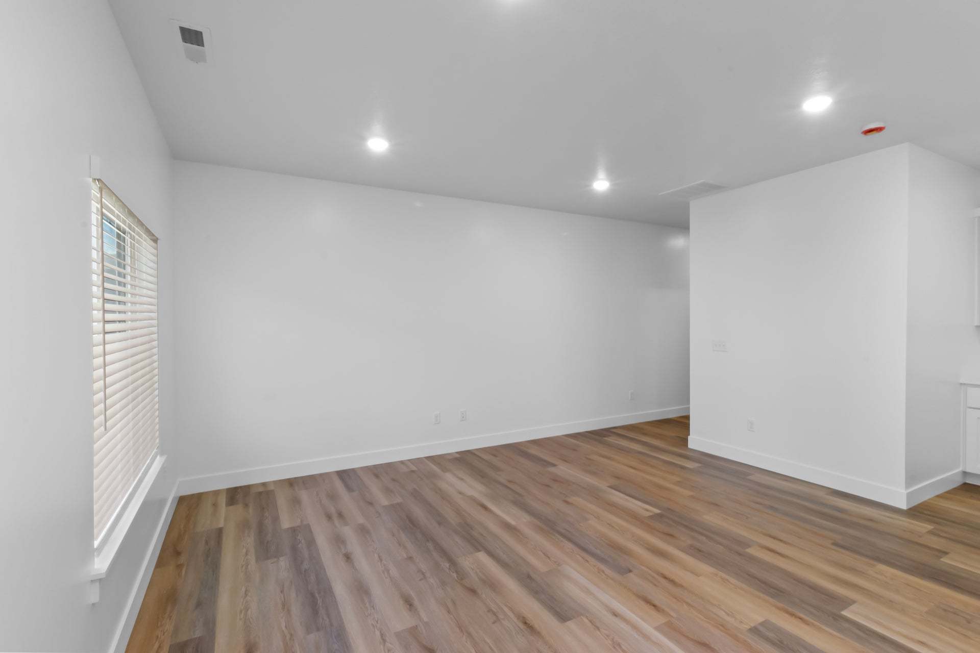 *Finished home photos are representational images only. See sales agent for details.