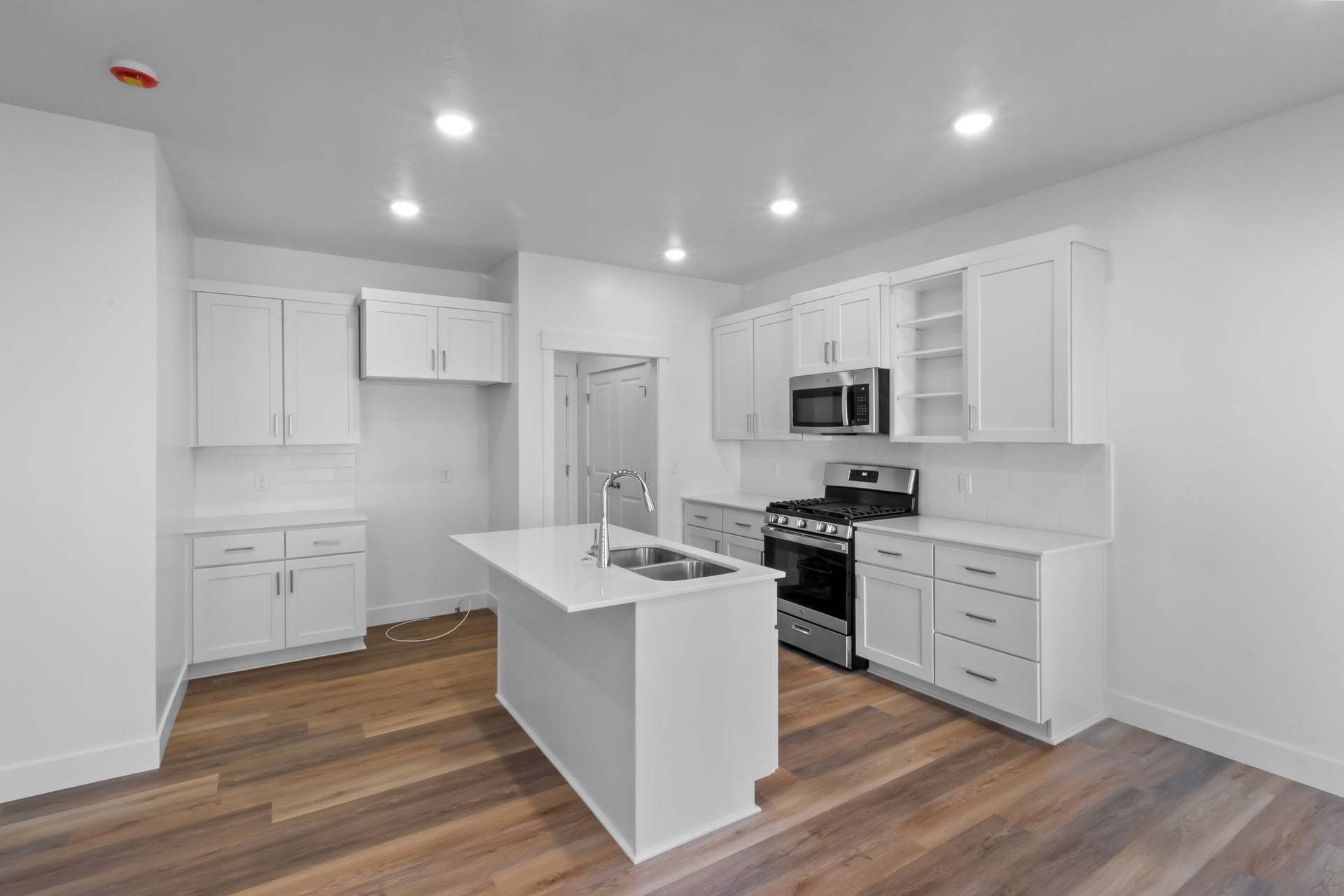 *Finished home photos are representational images only. See sales agent for details.