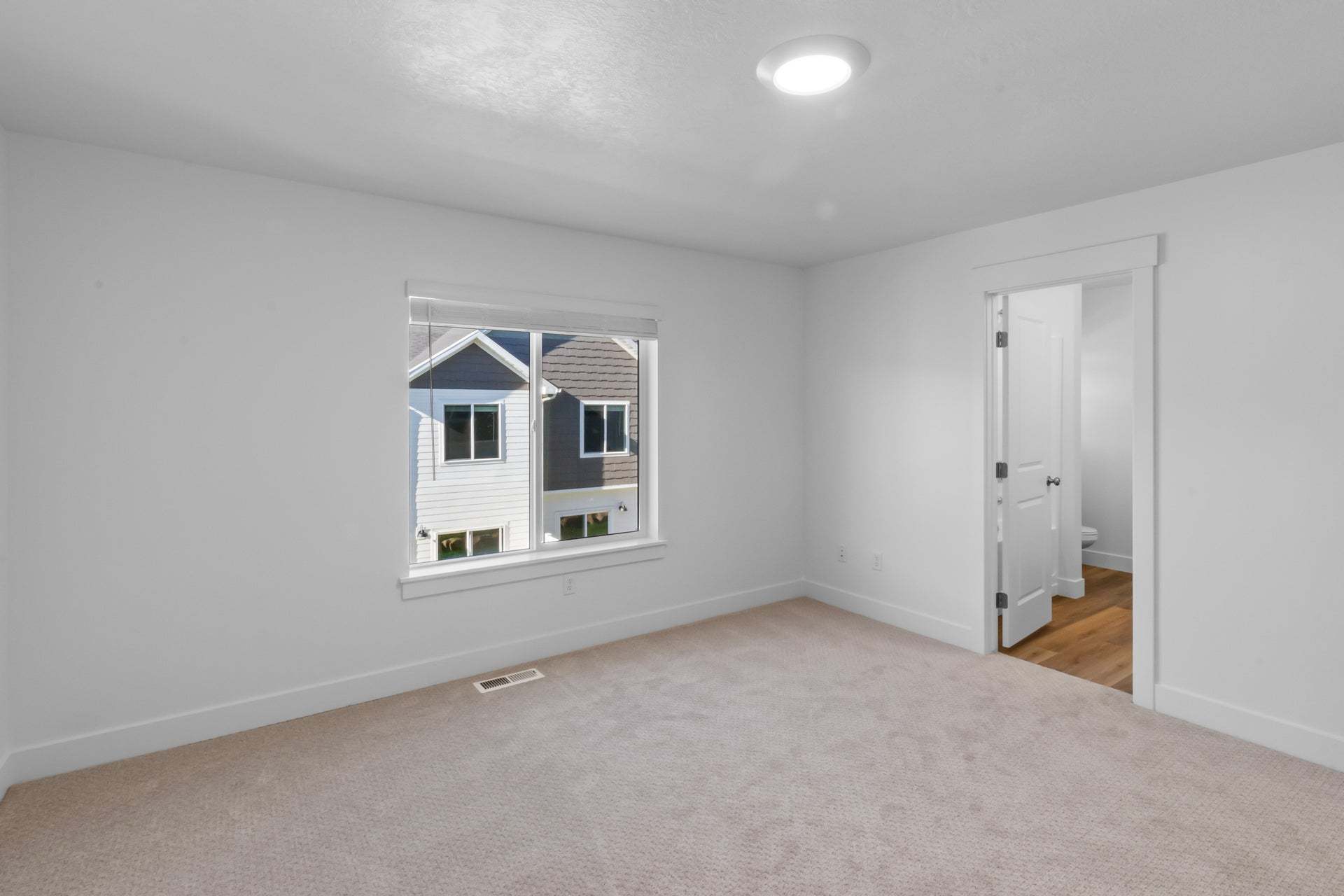*Finished home photos are representational images only. See sales agent for details.