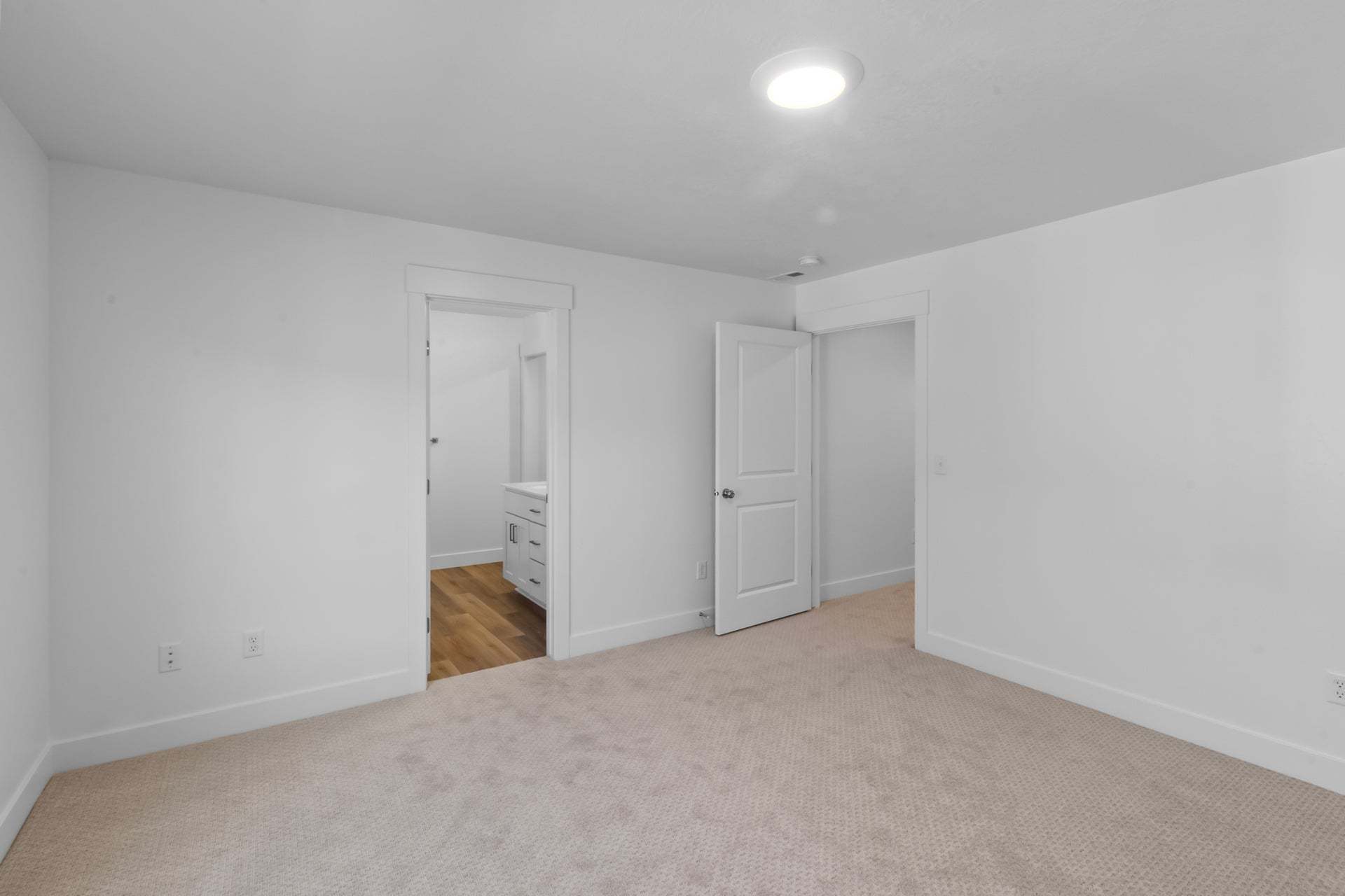 *Finished home photos are representational images only. See sales agent for details.