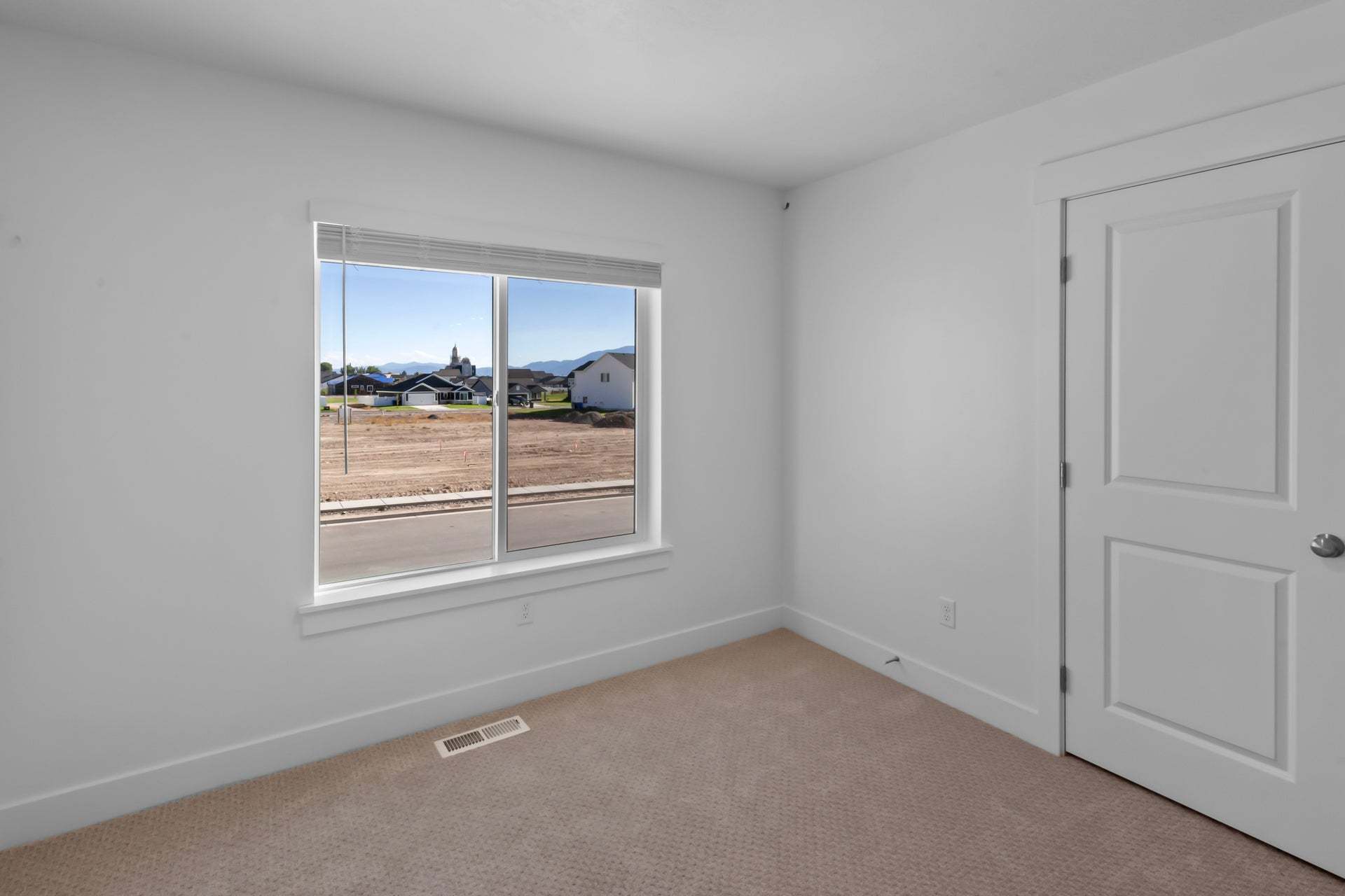 *Finished home photos are representational images only. See sales agent for details.