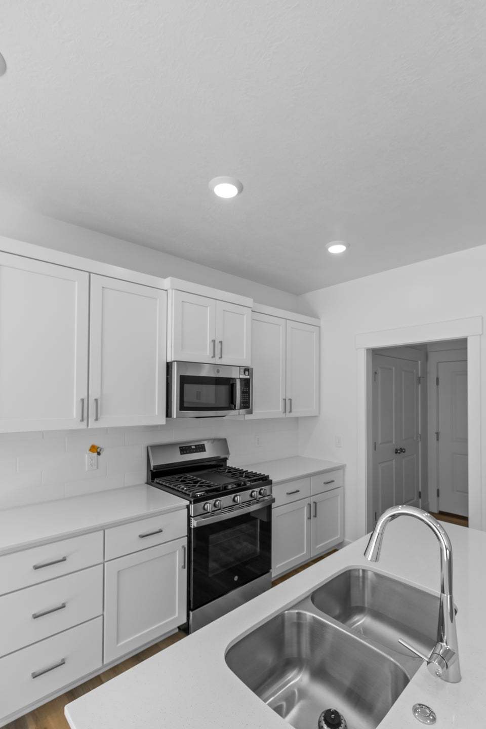 *Finished home photos are representational images only. See sales agent for details.