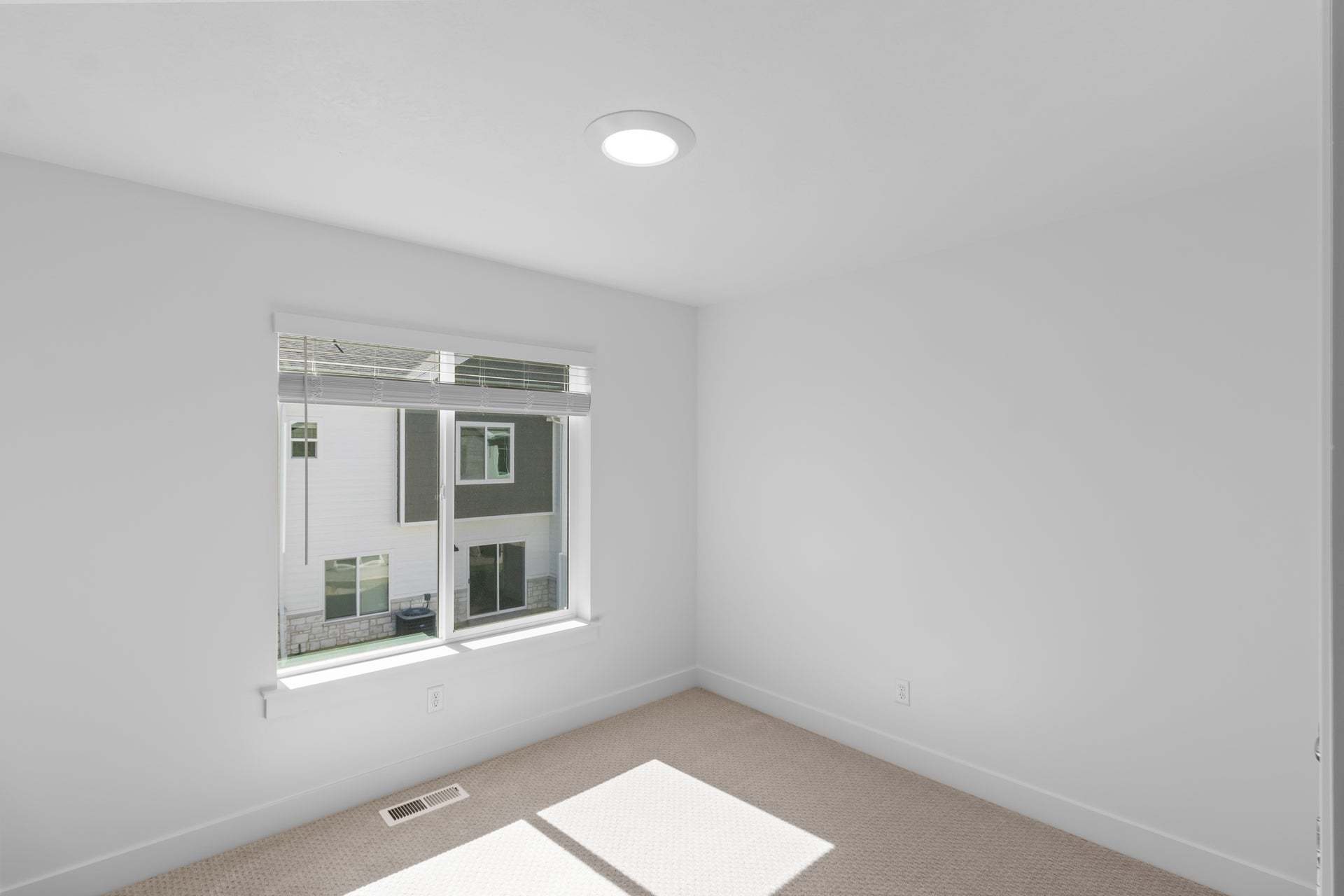 *Finished home photos are representational images only. See sales agent for details.