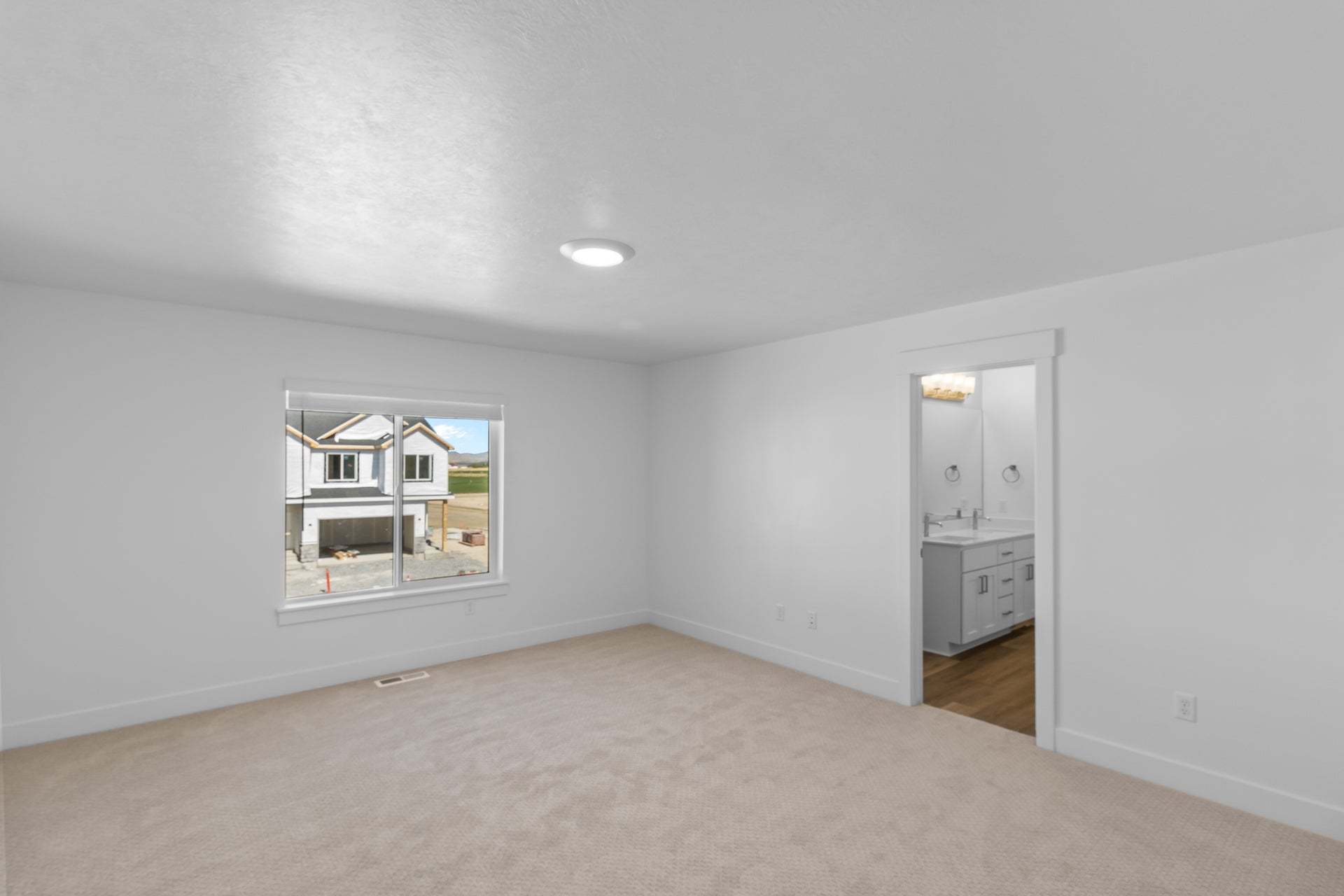 *Finished home photos are representational images only. See sales agent for details.