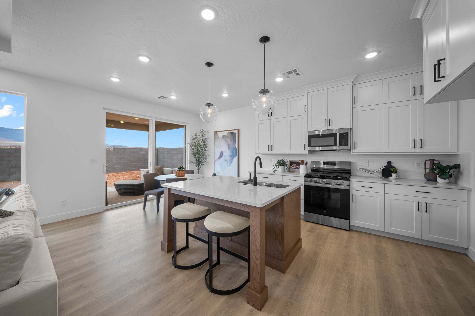 *Finished home photos are representational images only. See sales agent for details.