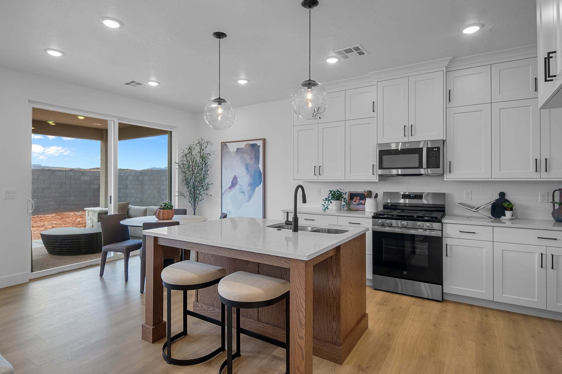 *Finished home photos are representational images only. See sales agent for details.