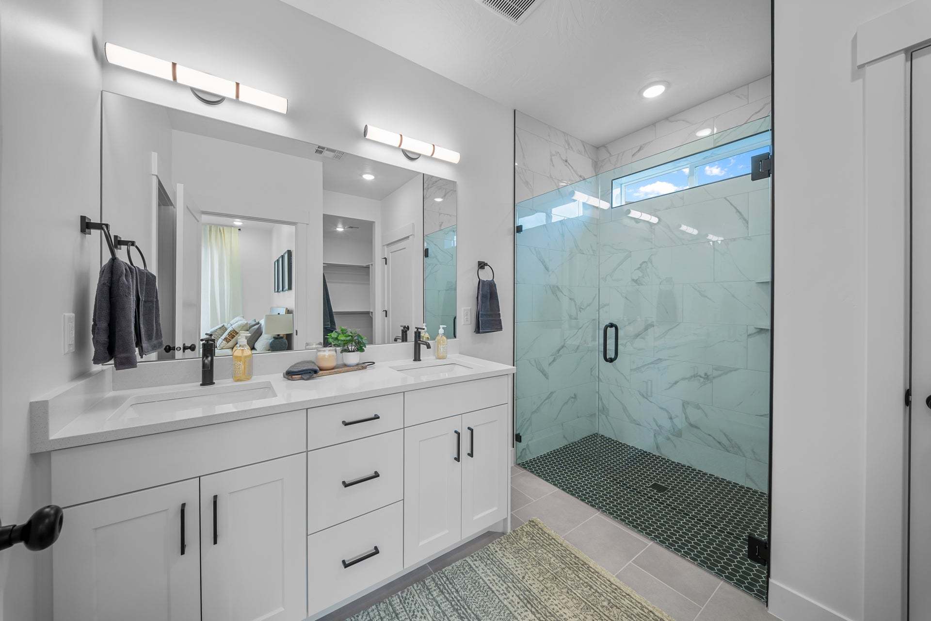 *Finished home photos are representational images only. See sales agent for details.