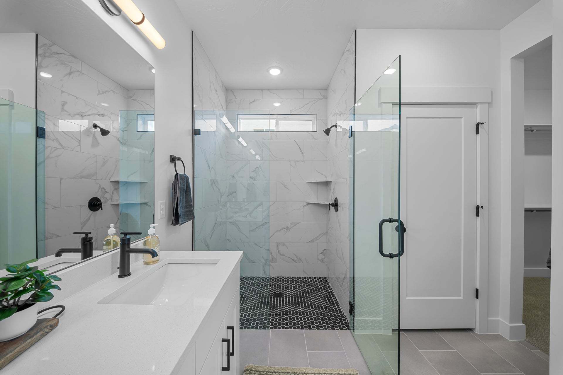 *Finished home photos are representational images only. See sales agent for details.