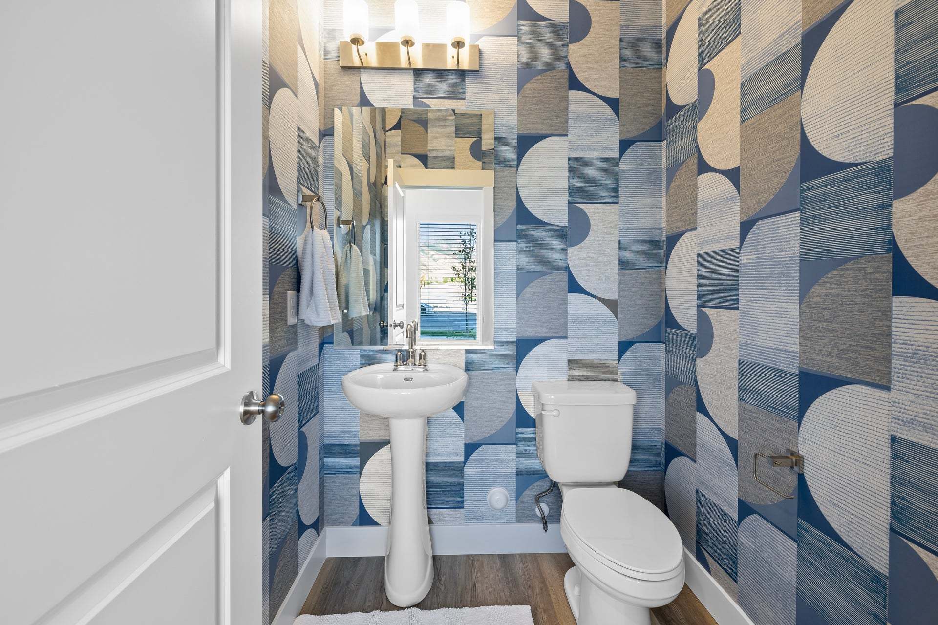PREVIOUS BUILD *Finished home photos are representational images only. See sales agent for details.