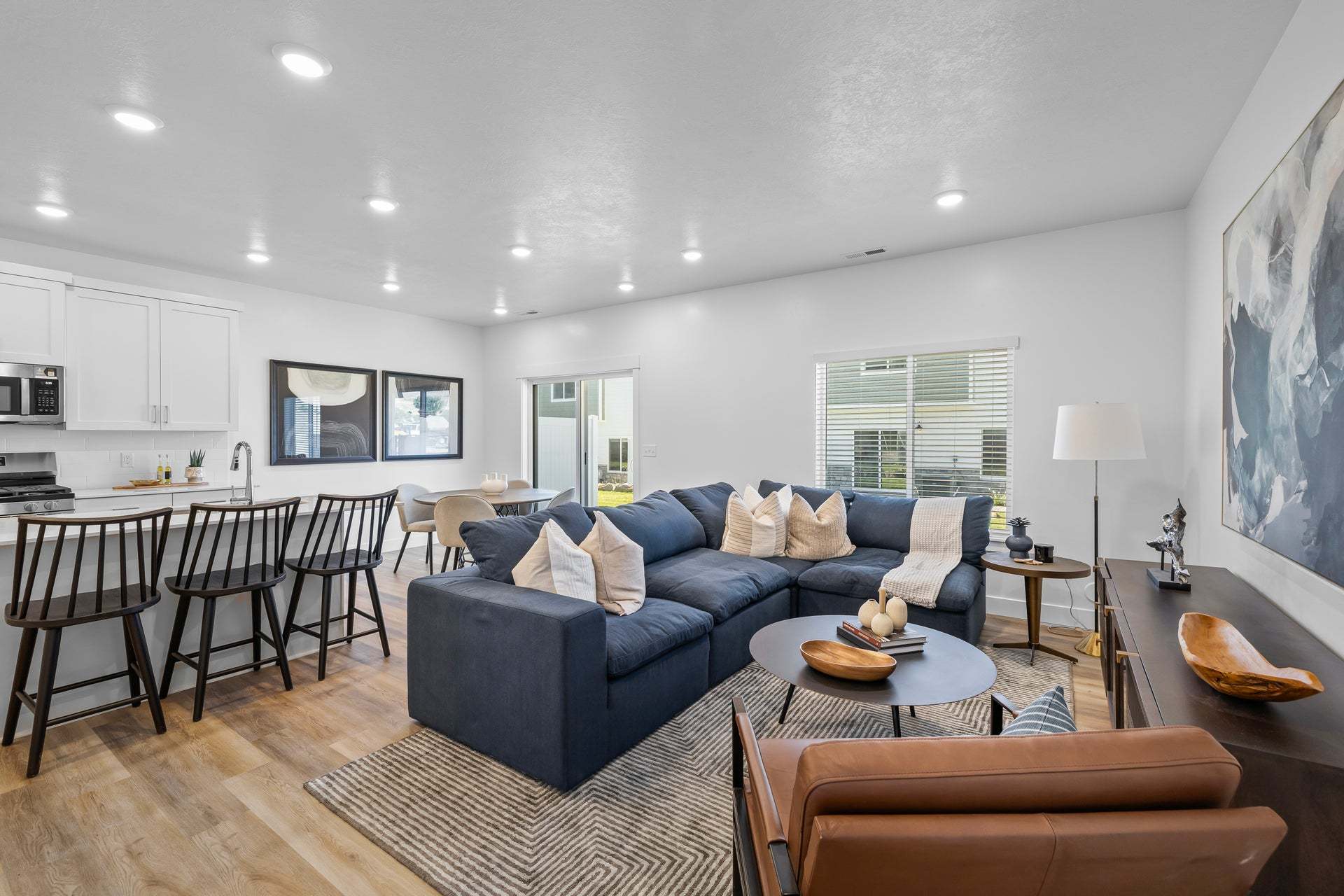 PREVIOUS BUILD *Finished home photos are representational images only. See sales agent for details.