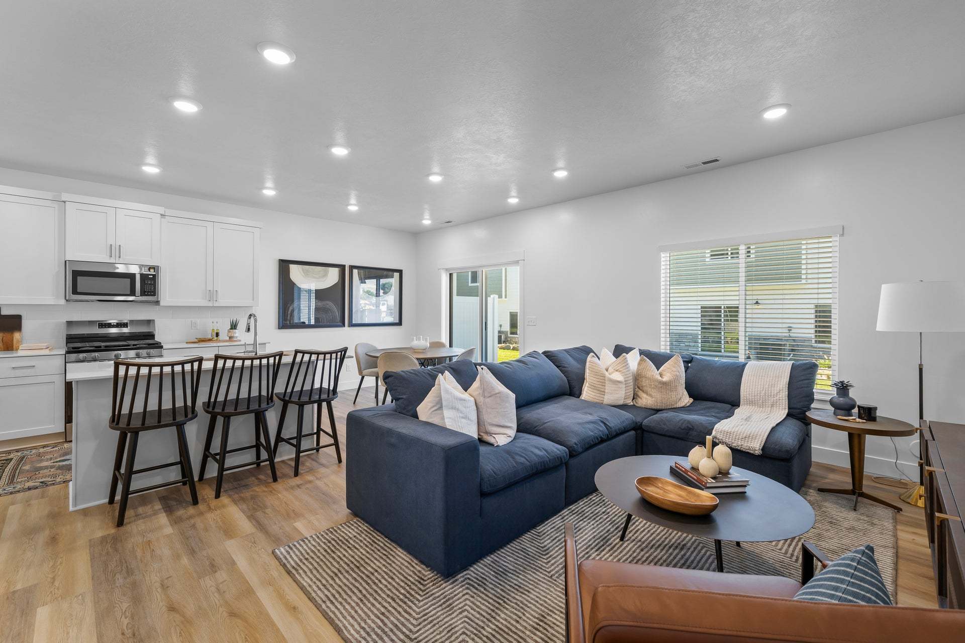 PREVIOUS BUILD *Finished home photos are representational images only. See sales agent for details.