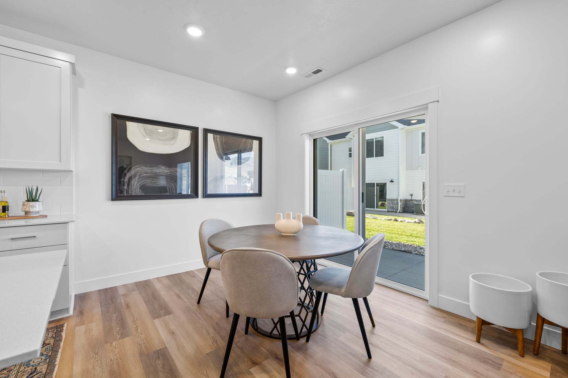 PREVIOUS BUILD *Finished home photos are representational images only. See sales agent for details.