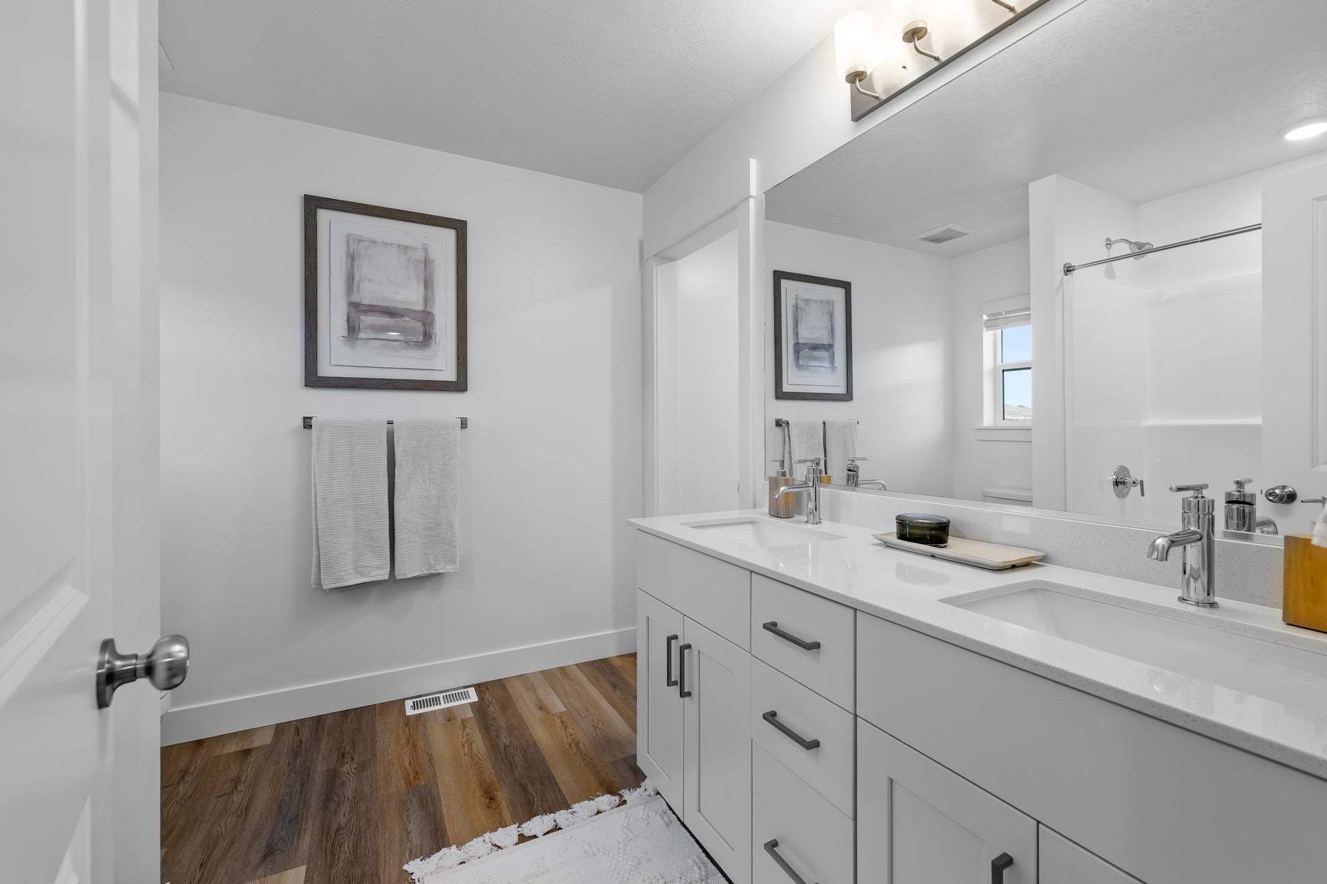 PREVIOUS BUILD *Finished home photos are representational images only. See sales agent for details.