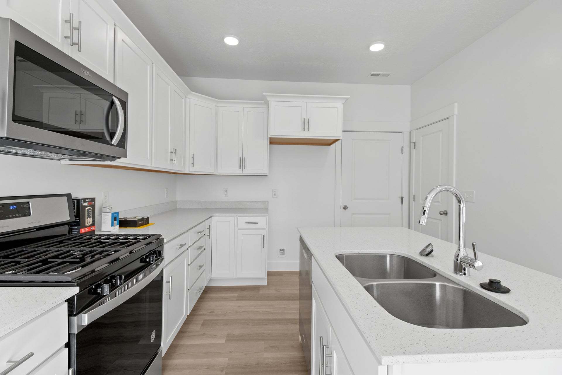 *Finished home photos are representational images only. See sales agent for details.
