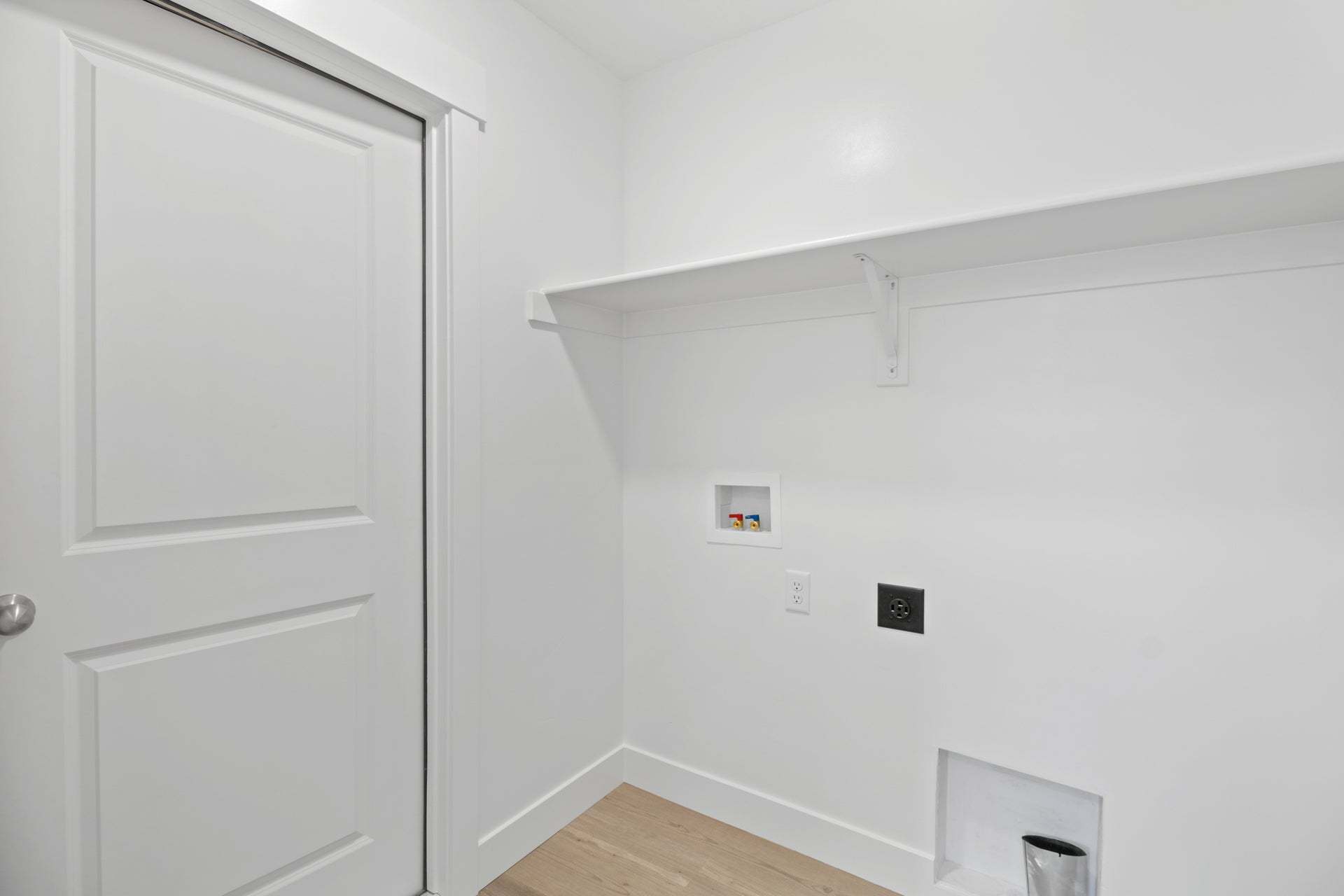 *Finished home photos are representational images only. See sales agent for details.