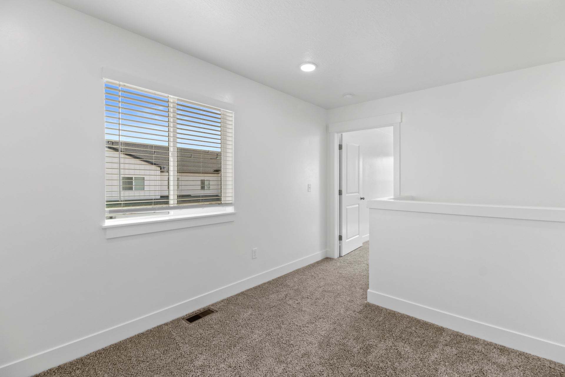 *Finished home photos are representational images only. See sales agent for details.