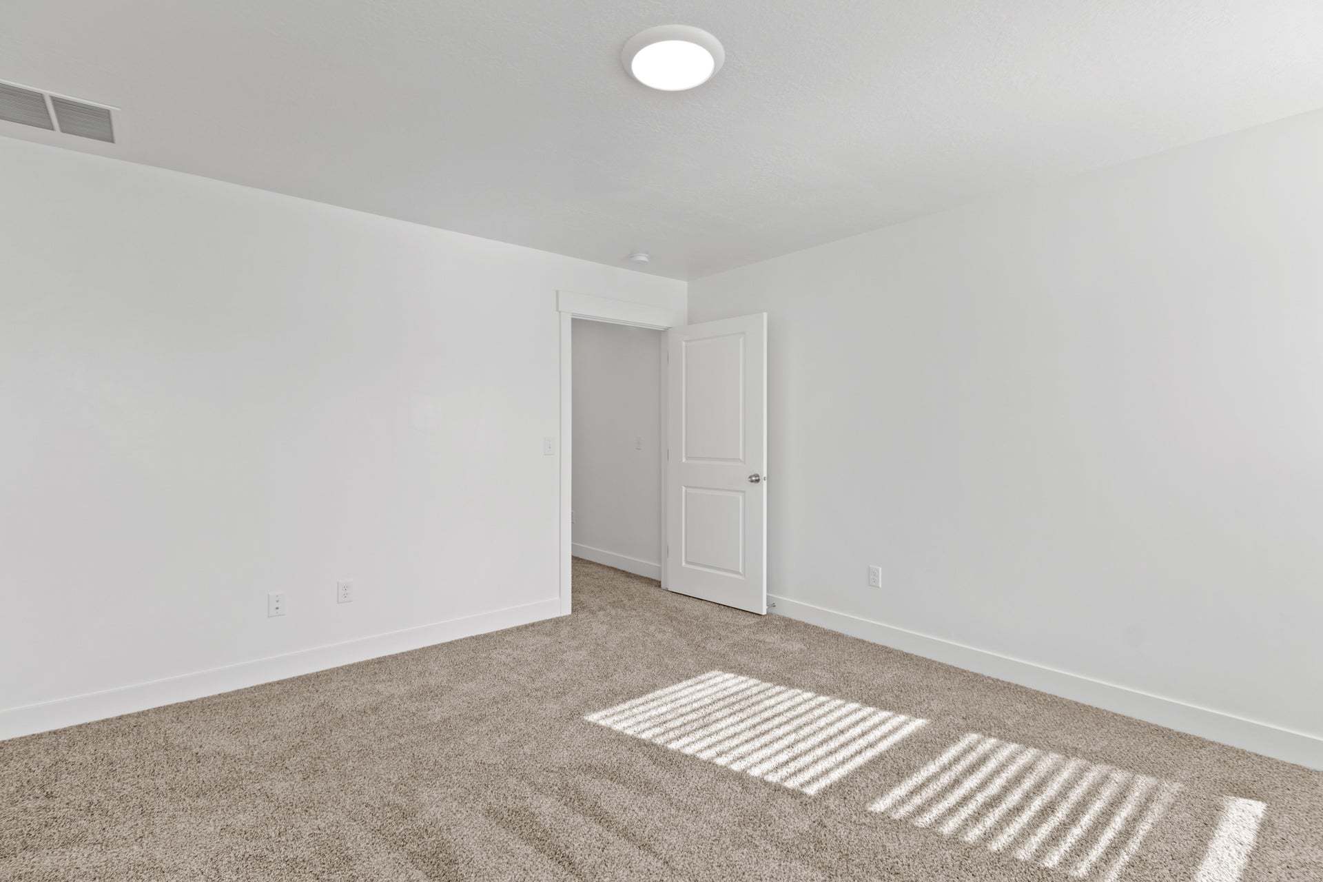 *Finished home photos are representational images only. See sales agent for details.