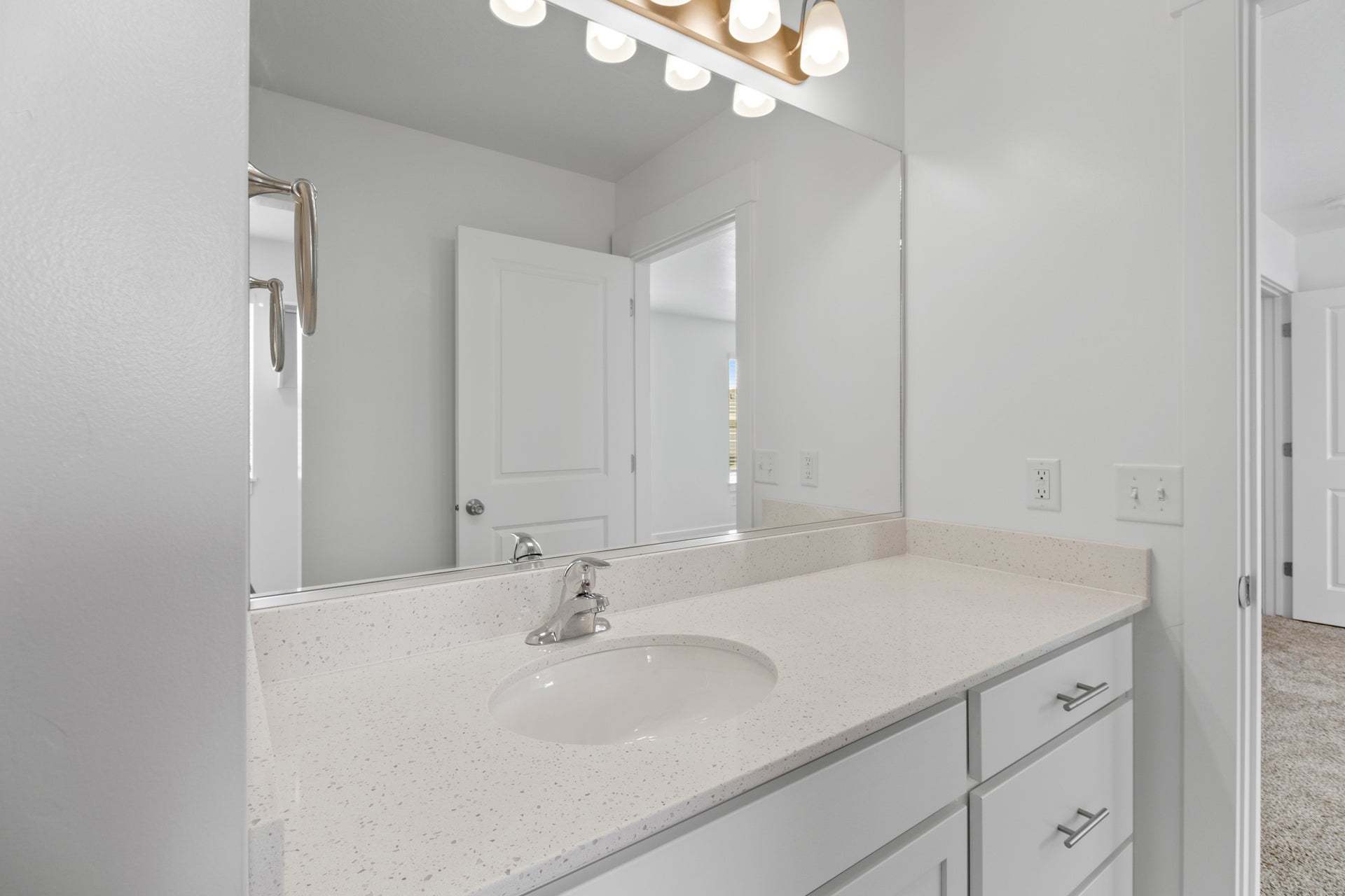 *Finished home photos are representational images only. See sales agent for details.