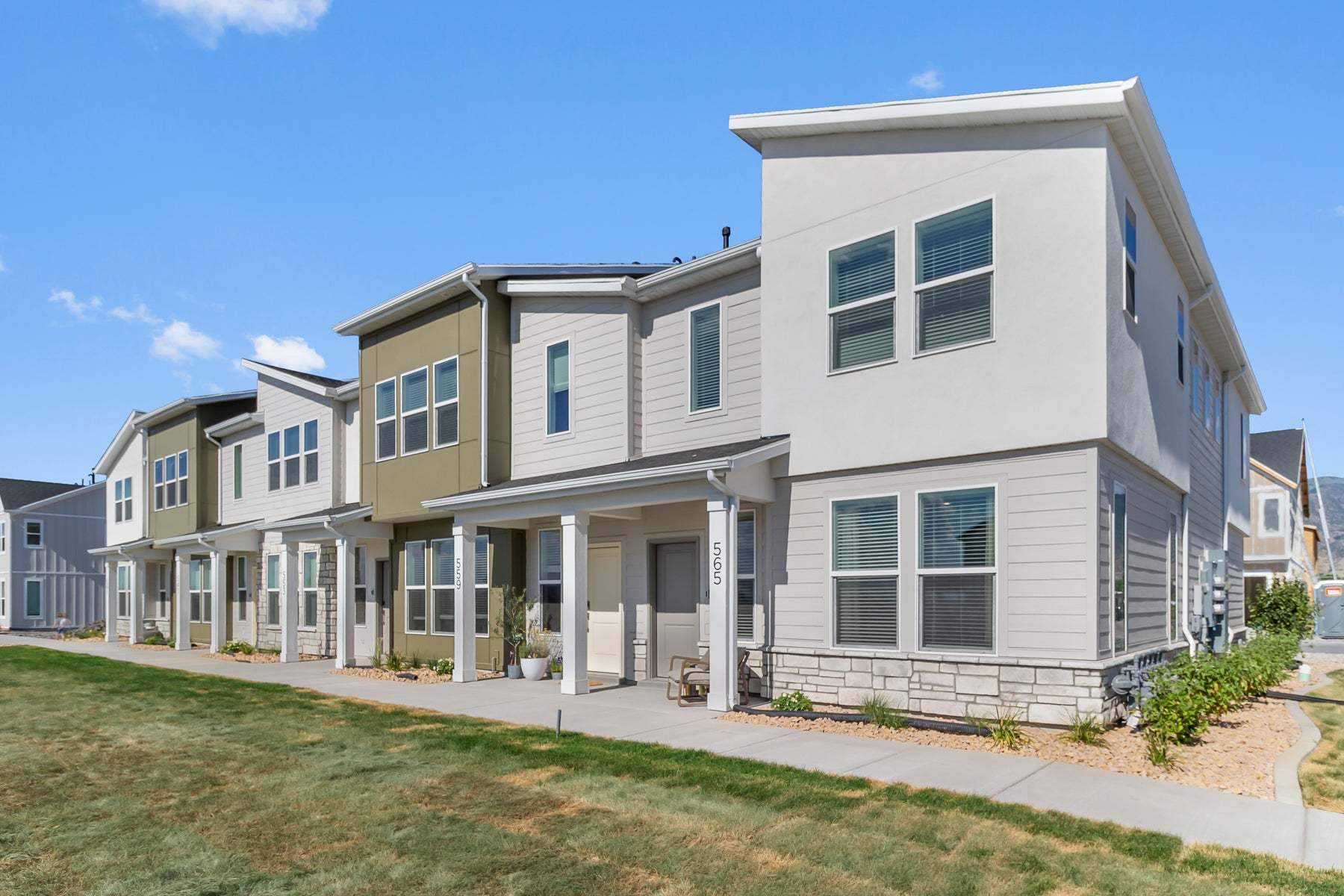 *Finished home photos are representational images only. See sales agent for details.