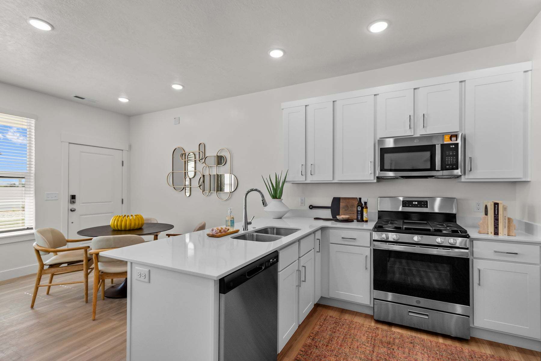 *Finished home photos are representational images only. See sales agent for details.
