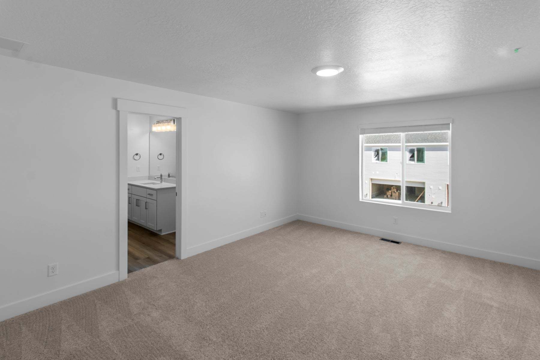 *Finished home photos are representational images only. See sales agent for details.
