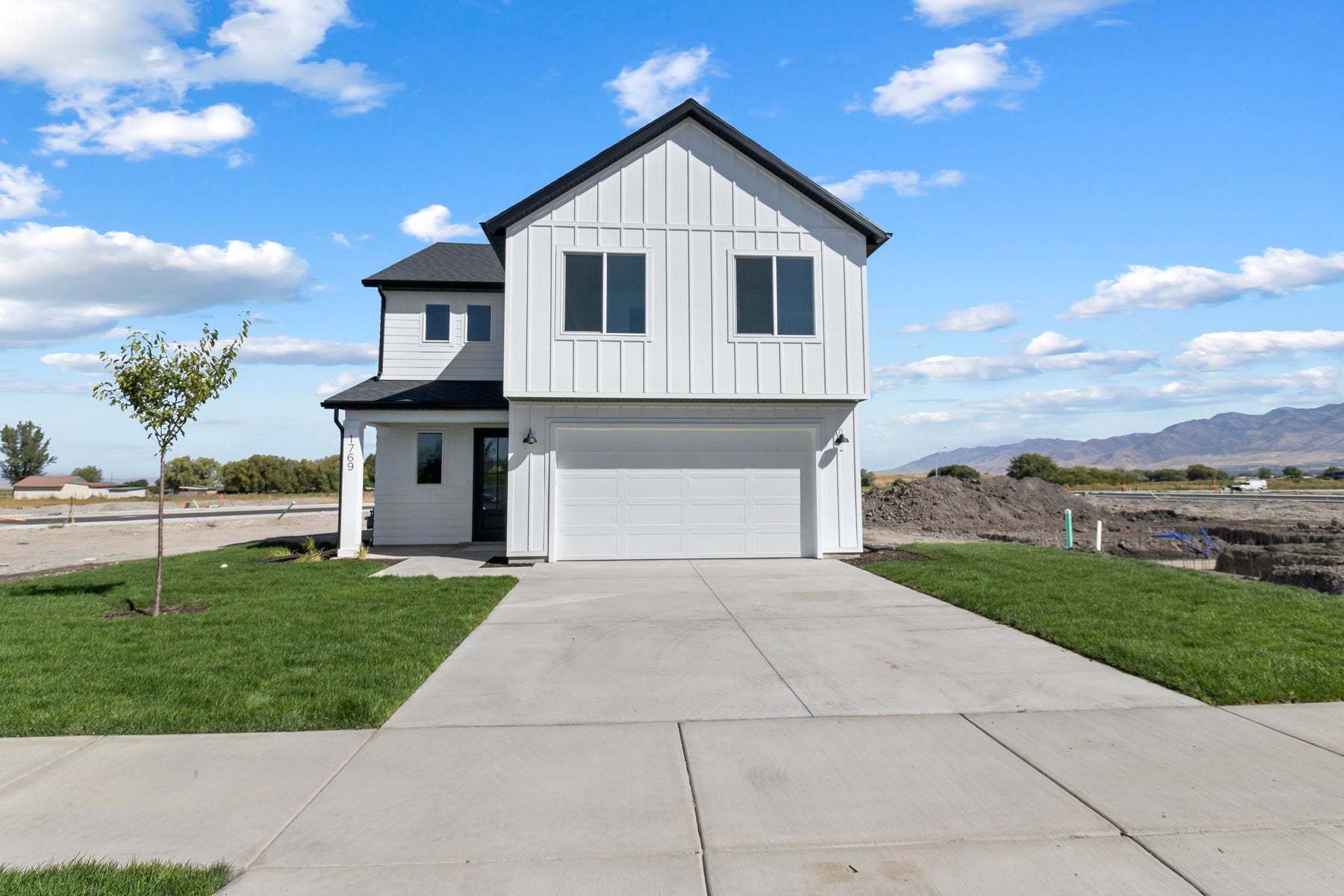 *Finished home photos are representational images only. See sales agent for details.