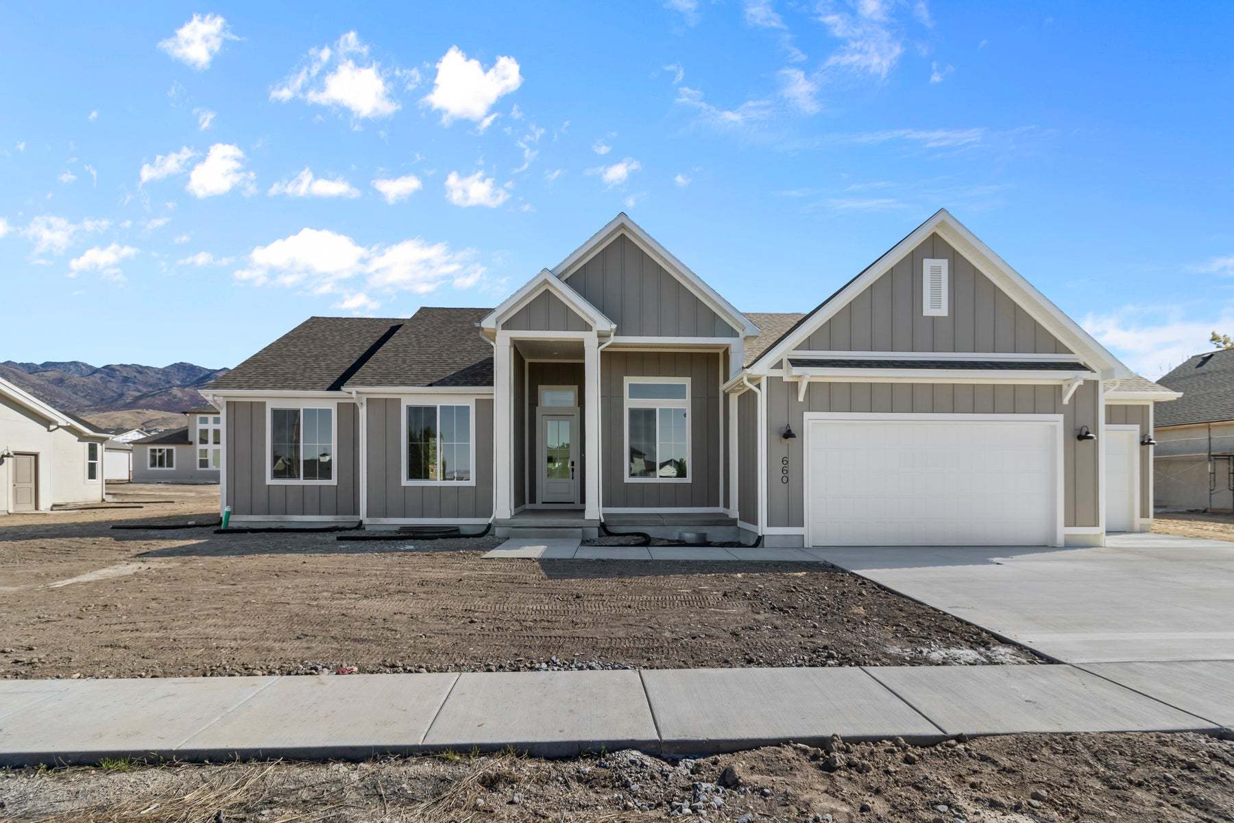 *Finished home photos are representational images only. See sales agent for details.