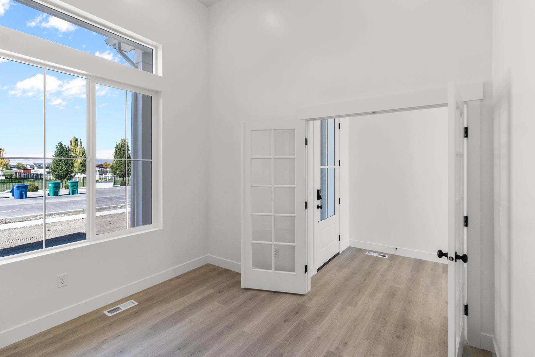 *Finished home photos are representational images only. See sales agent for details.