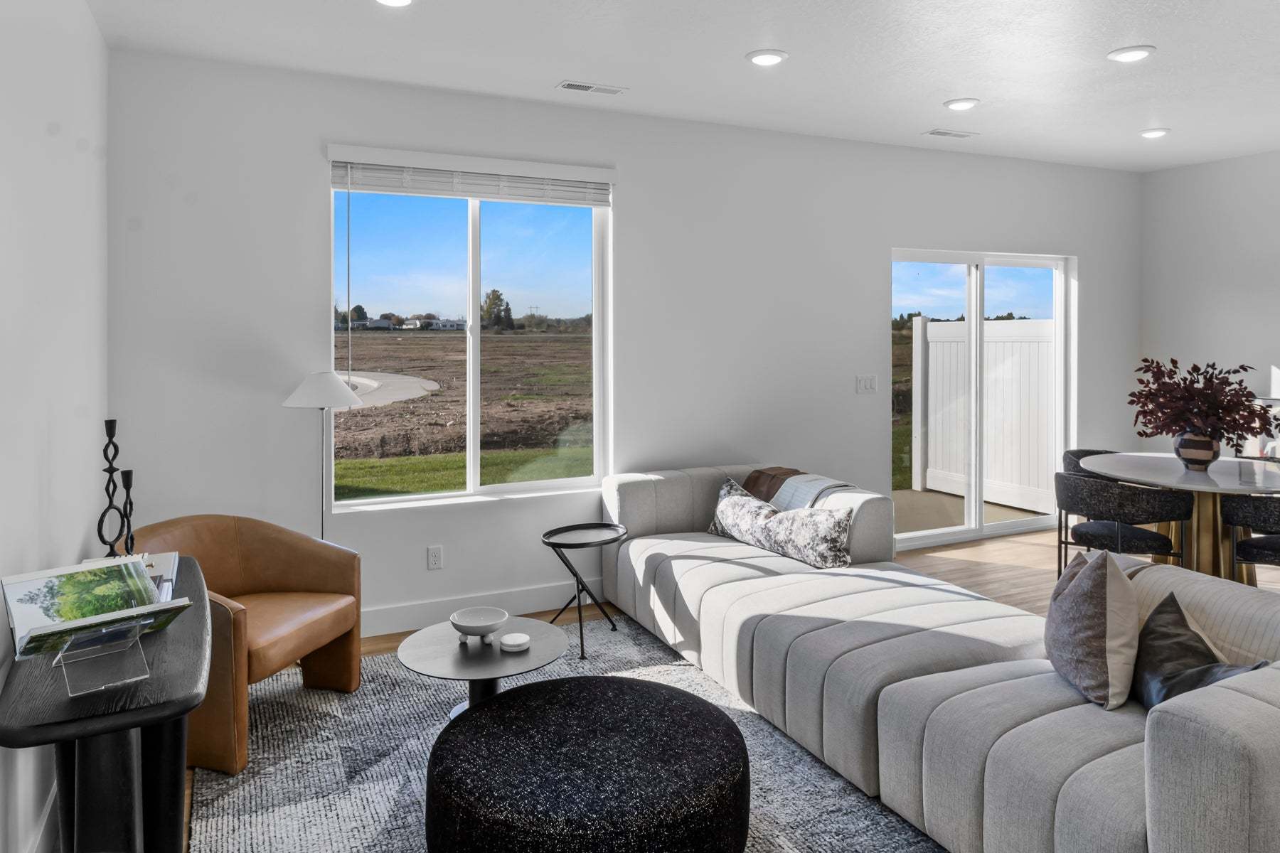 *Finished home photos are representational images only. See sales agent for details.