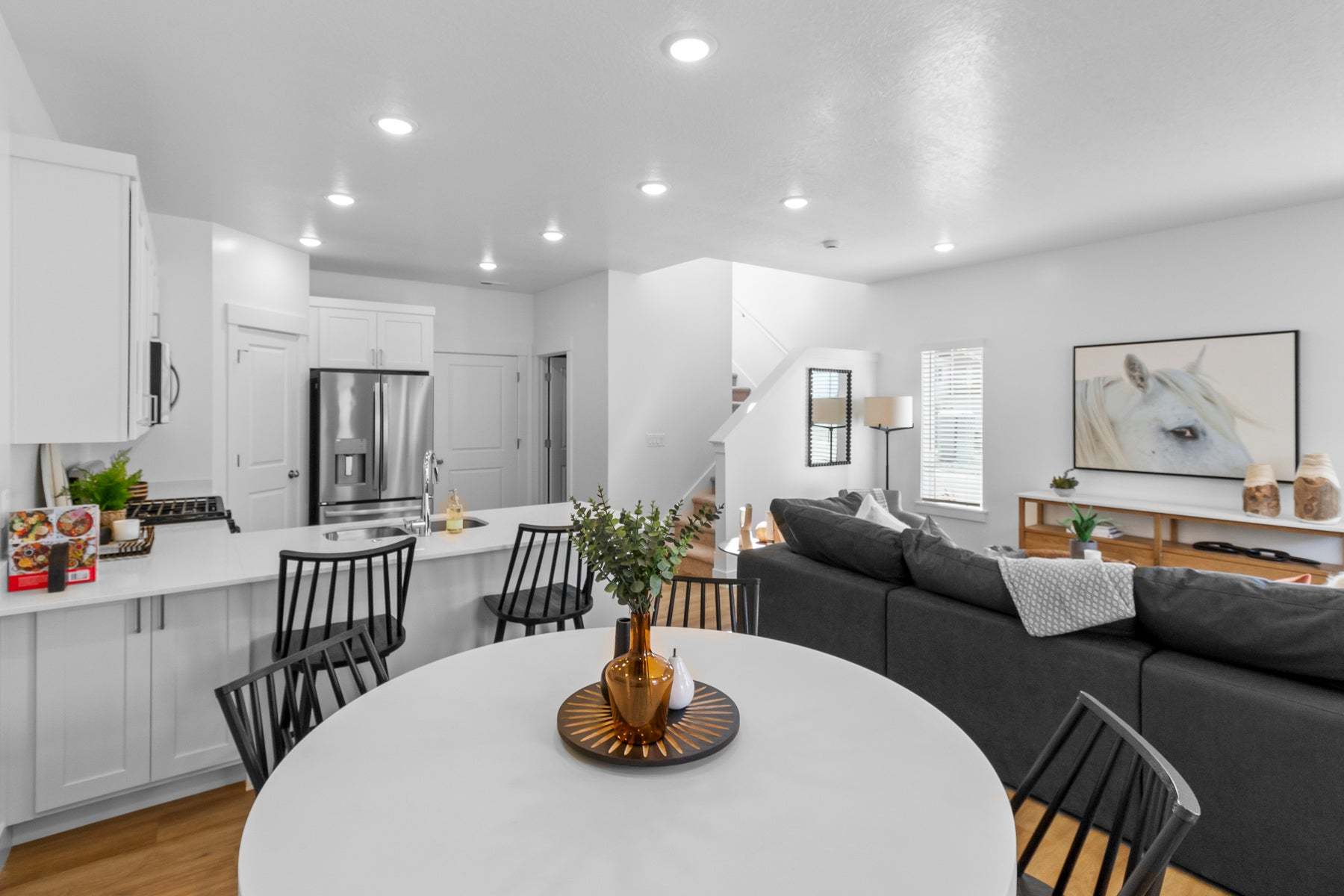 *Finished home photos are representational images only. Chat with sales agent for details.