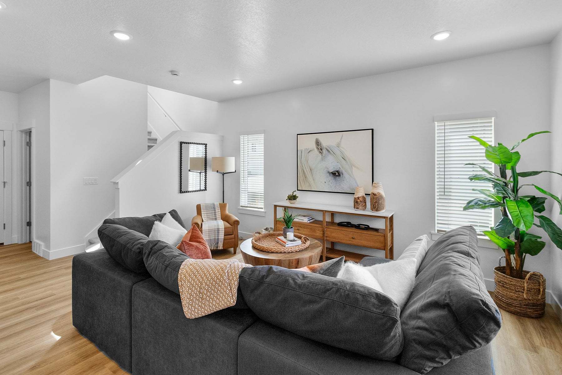 *Finished home photos are representational images only. Chat with sales agent for details.