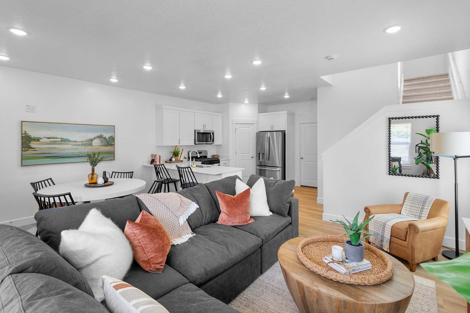 *Finished home photos are representational images only. Chat with sales agent for details.