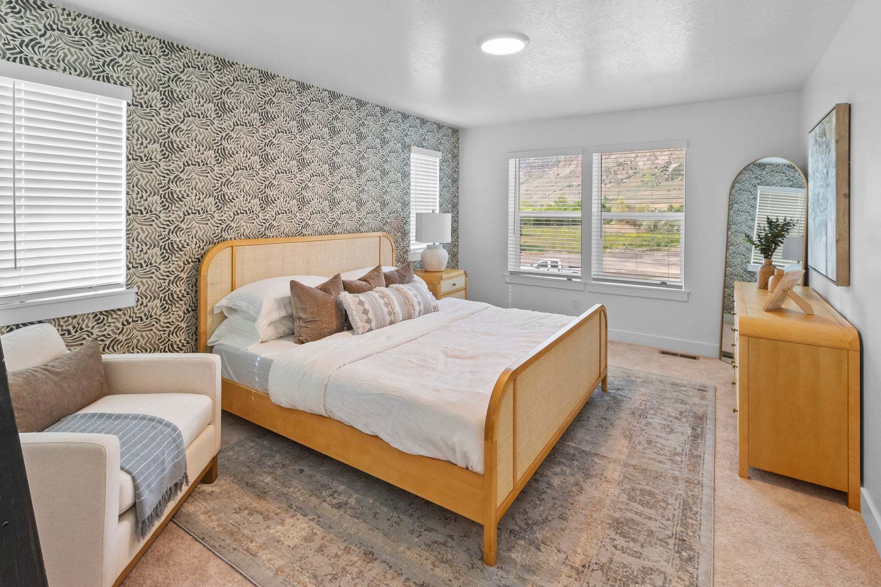 *Finished home photos are representational images only. Chat with sales agent for details.