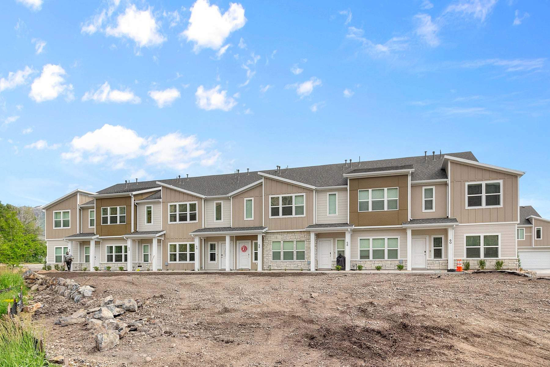 *Finished home photos are representational images only. Chat with sales agent for details.