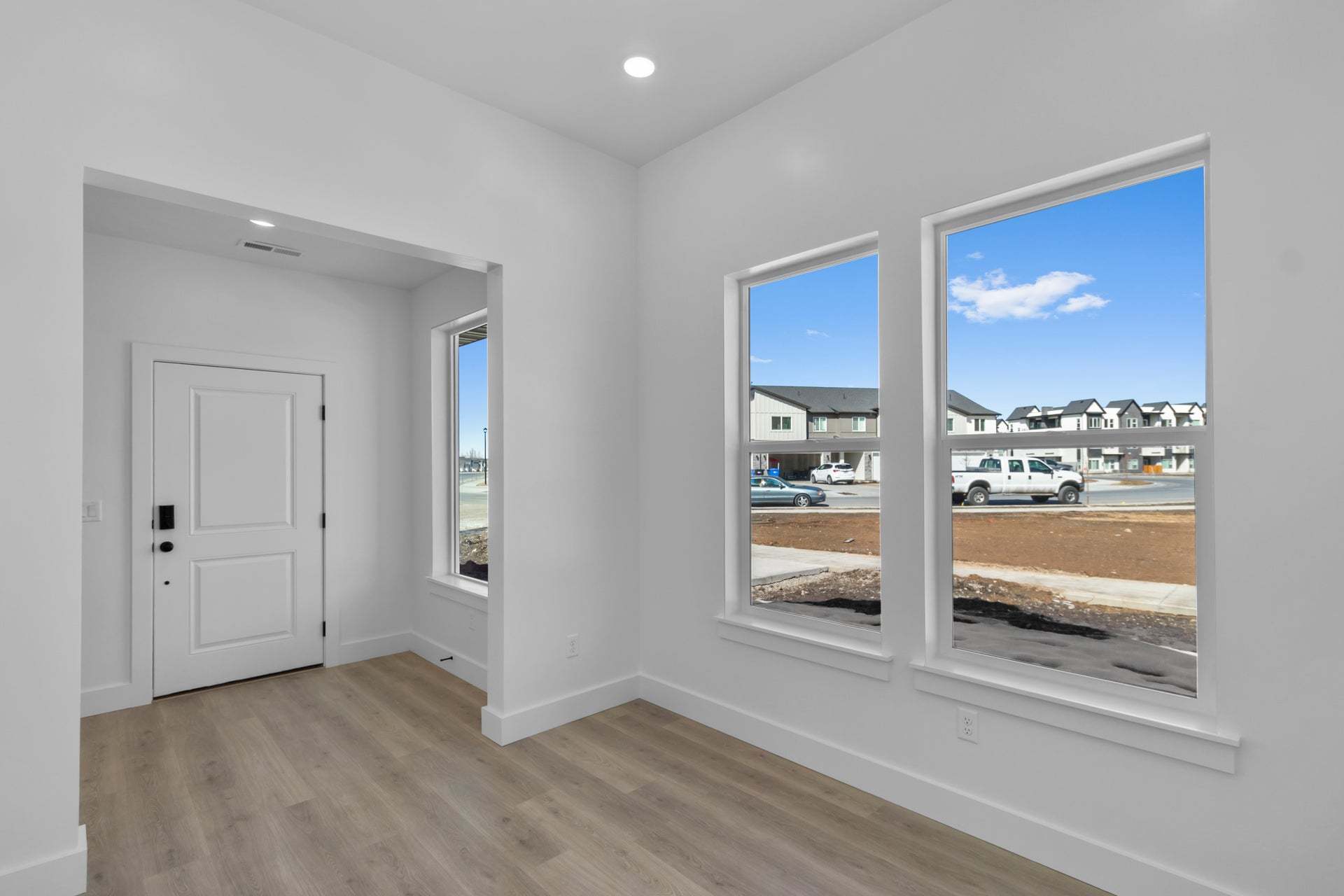 *Finished home photos are representational images only. See sales agent for details.