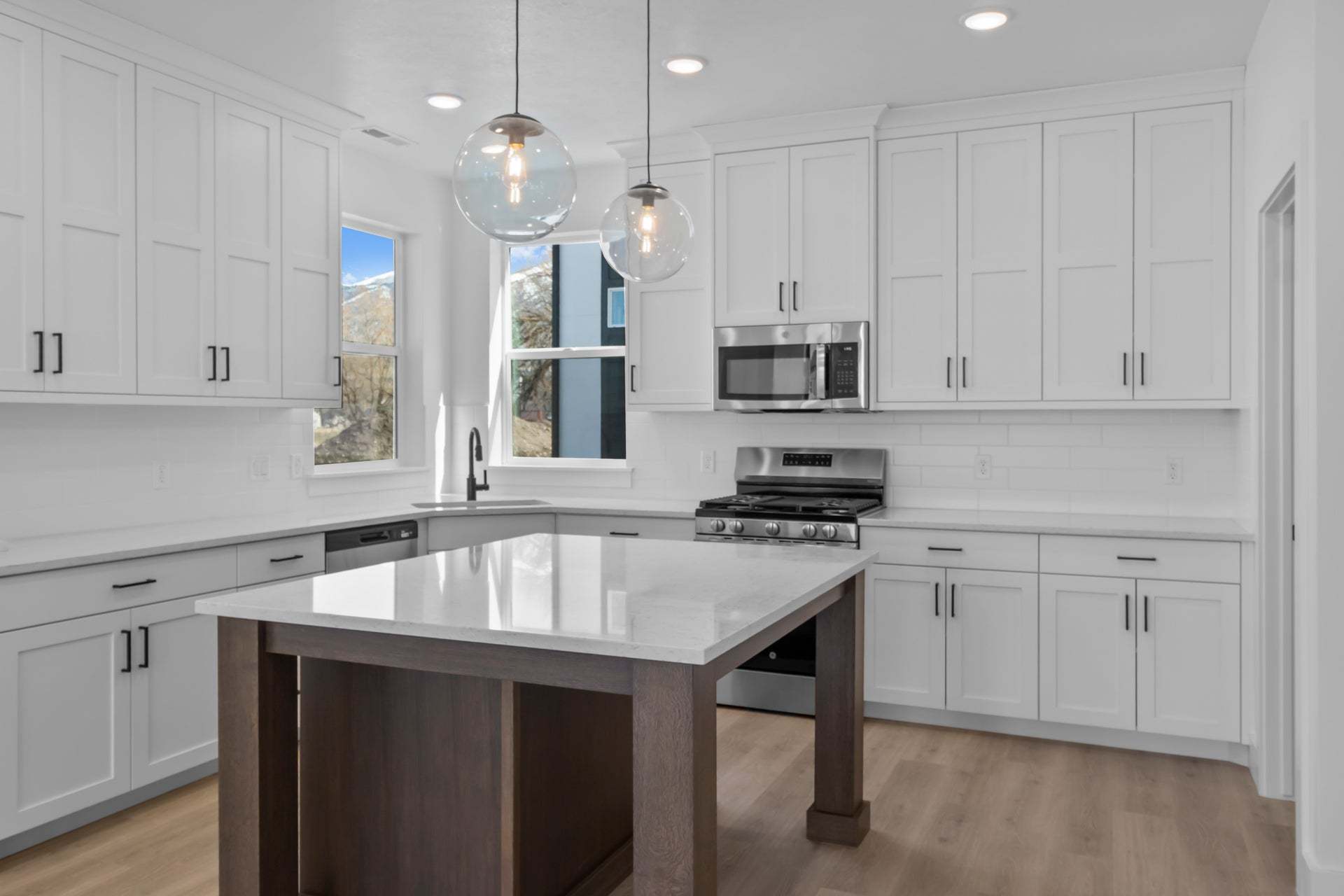 *Finished home photos are representational images only. See sales agent for details.