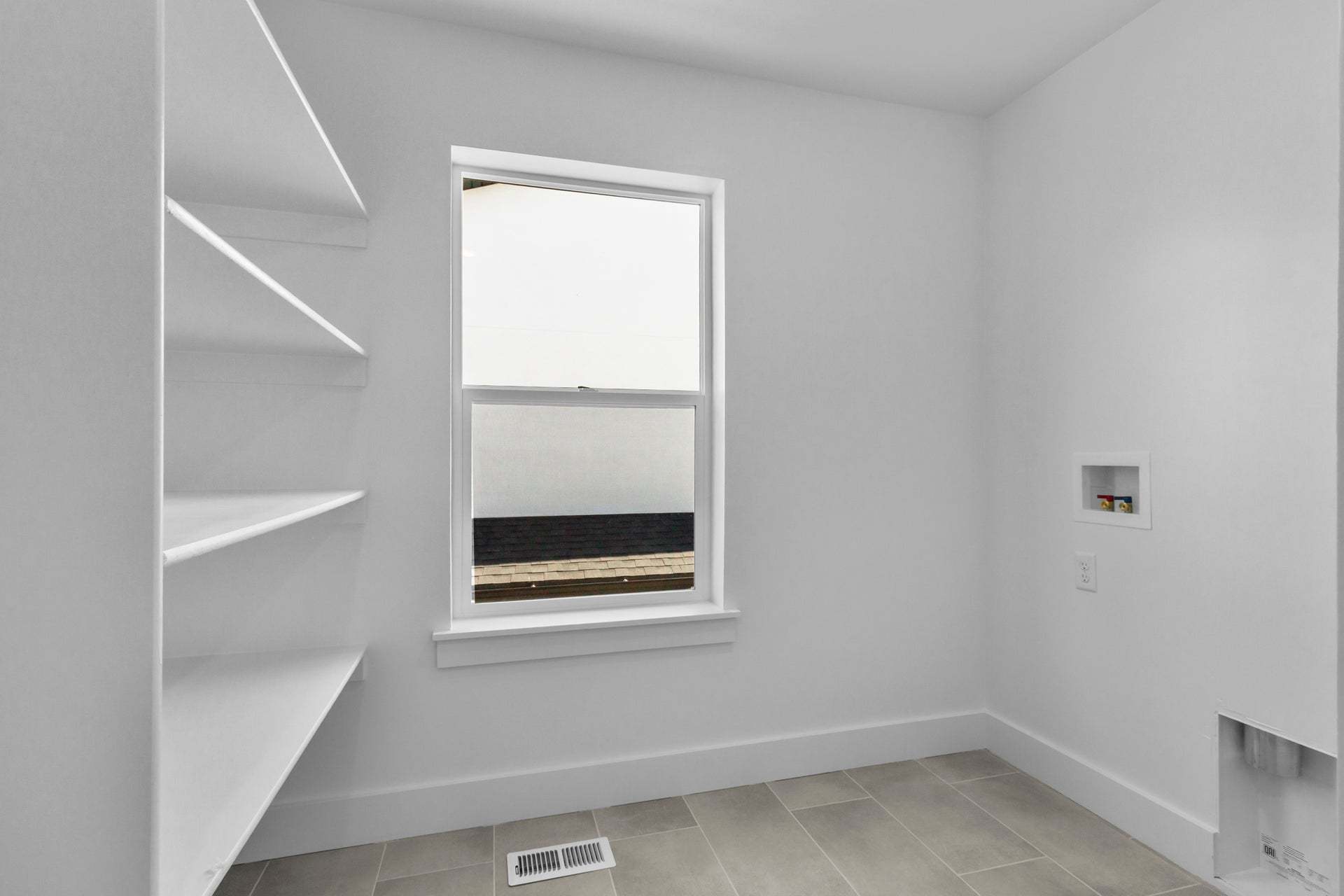 *Finished home photos are representational images only. See sales agent for details.