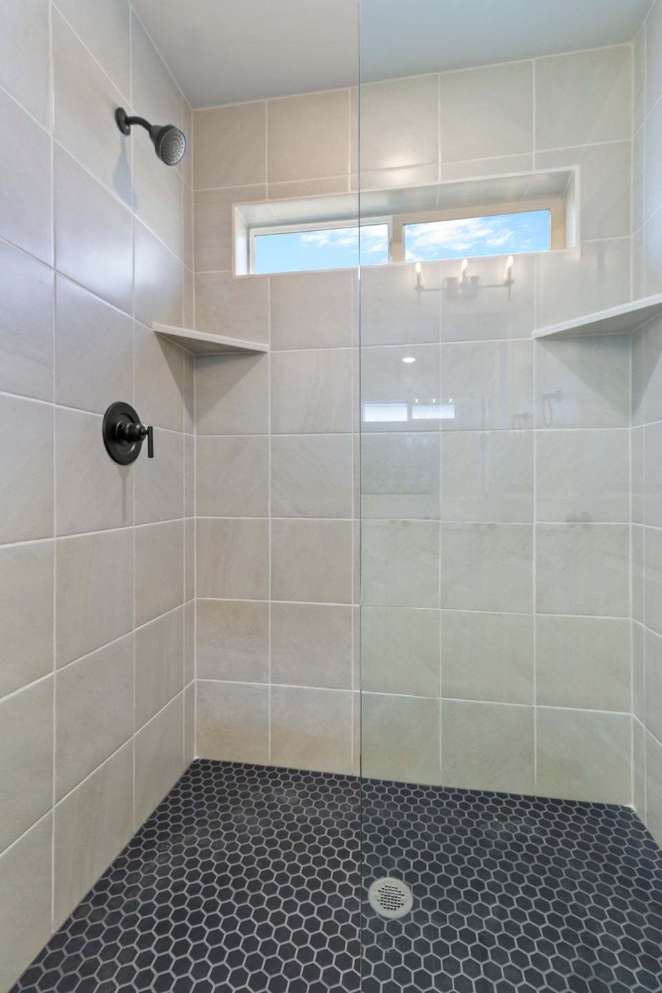 *Finished home photos are representational images only. See sales agent for details.