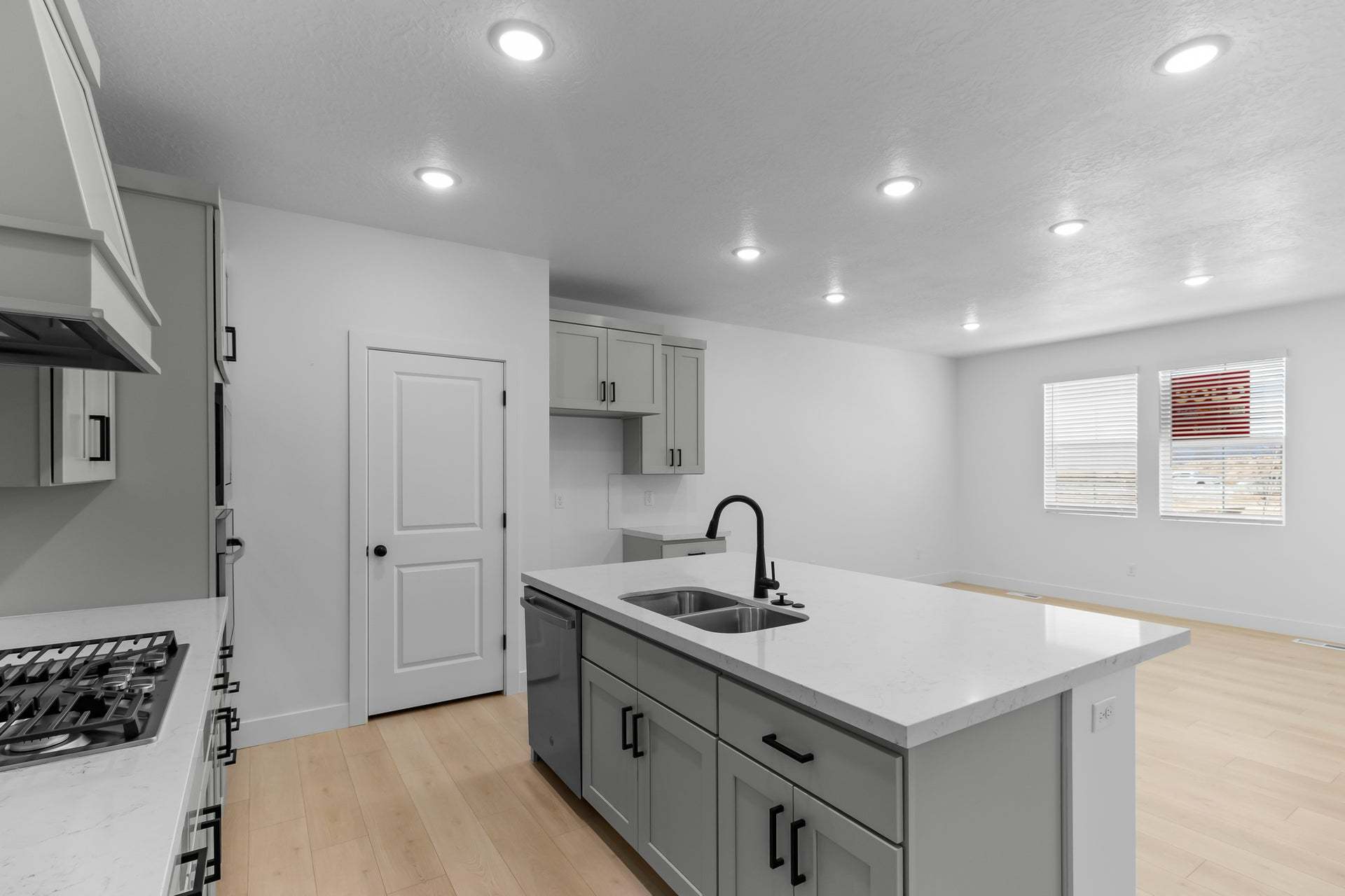 *Finished home photos are representational images only. See sales agent for details.