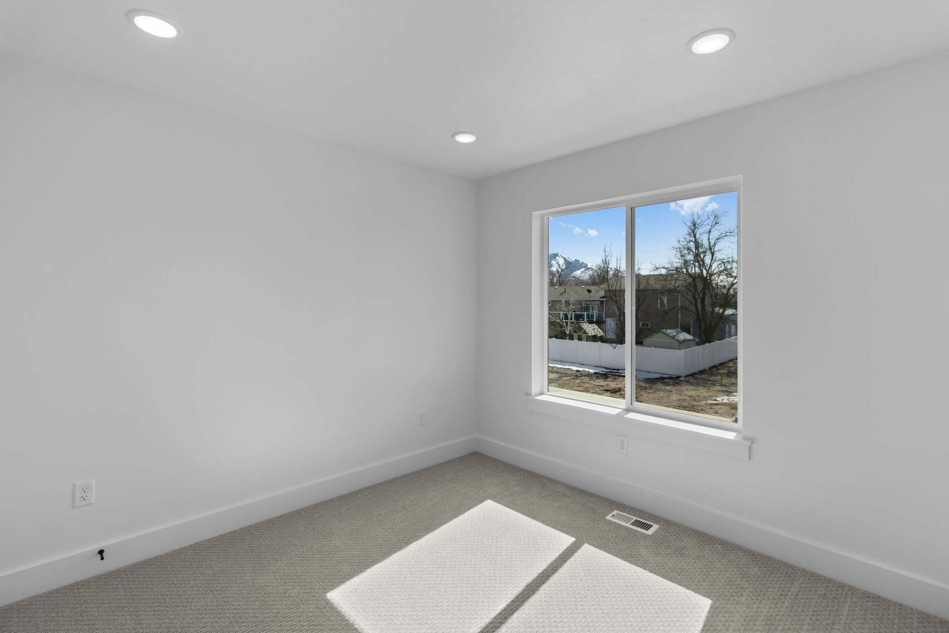 *Finished home photos are representational images only. See sales agent for details.