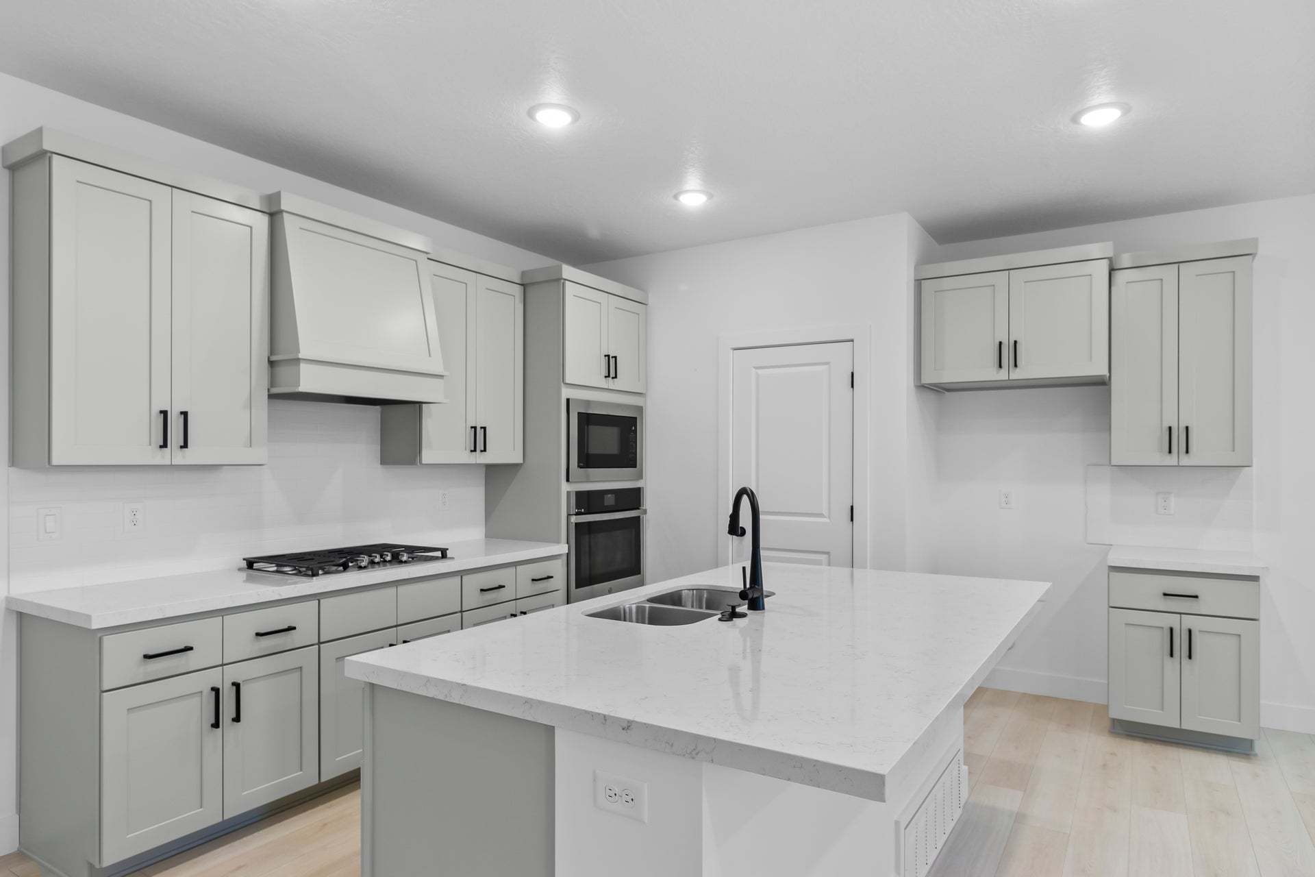 *Finished home photos are representational images only. See sales agent for details.