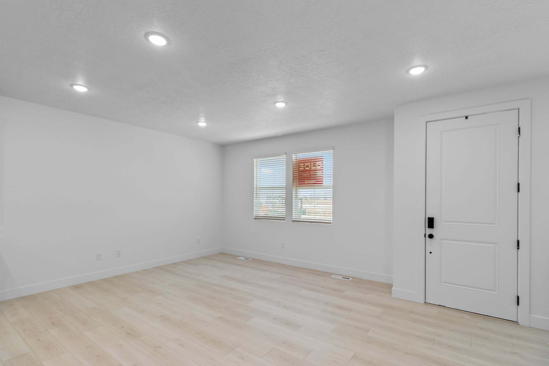*Finished home photos are representational images only. See sales agent for details.