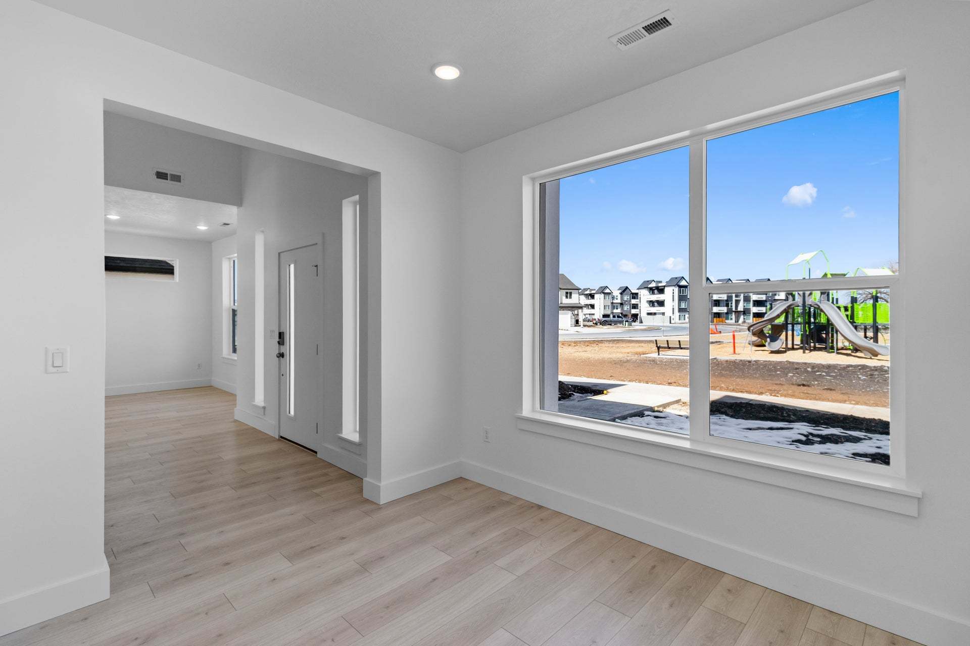 *Finished home photos are representational images only. See sales agent for details.