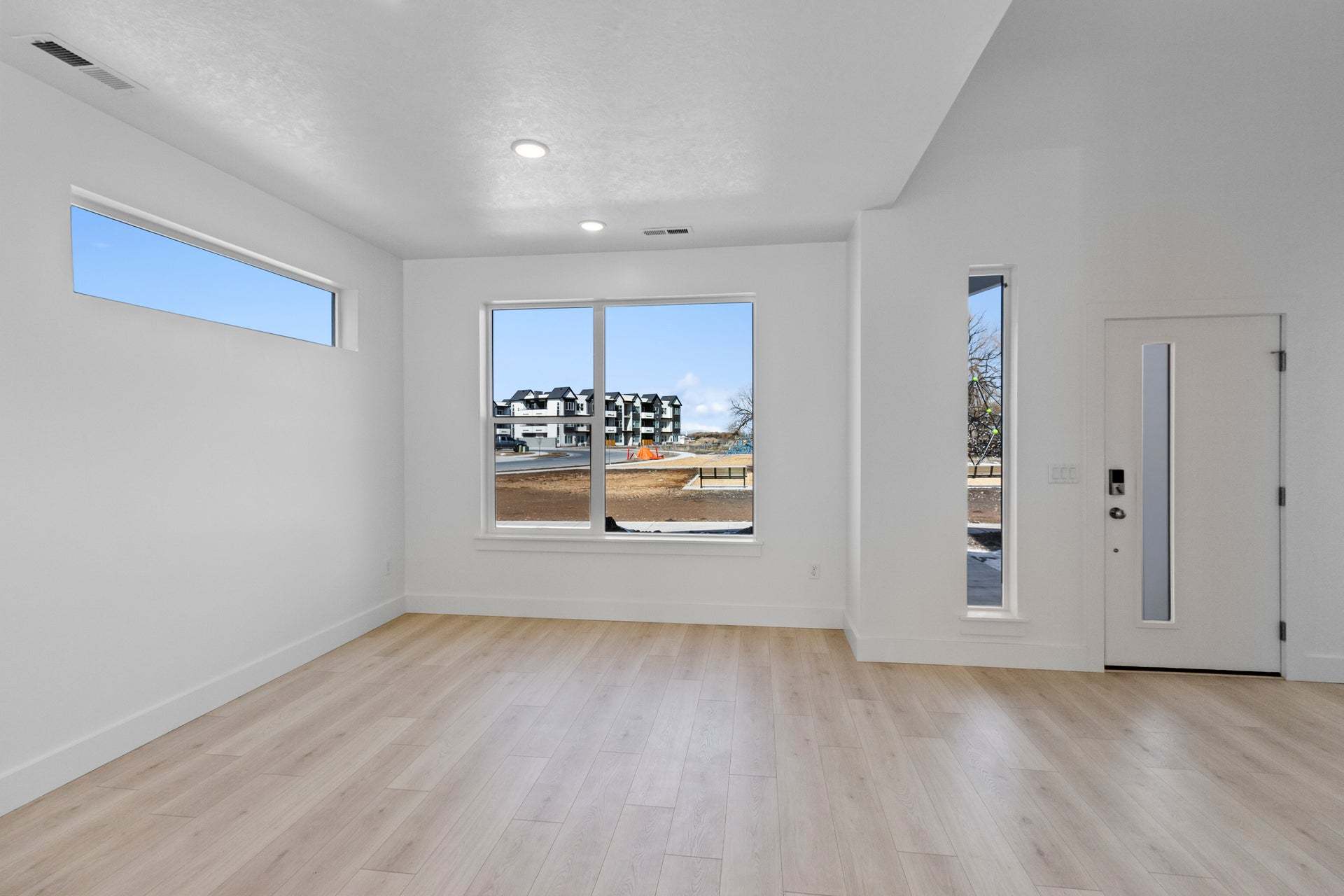 *Finished home photos are representational images only. See sales agent for details.